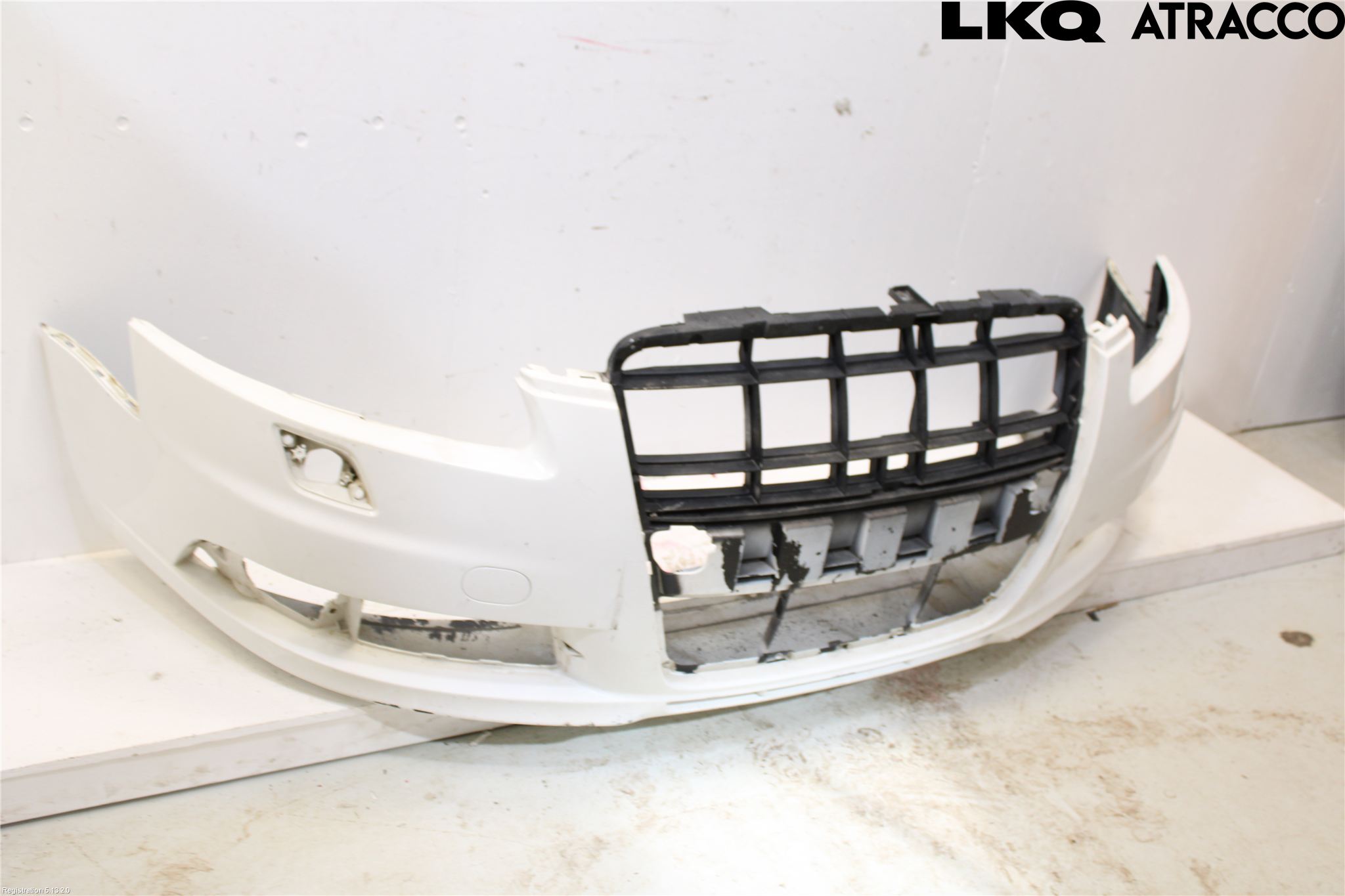 Audi A6/S6     05-11 Stötfångarbeklädnad Fram