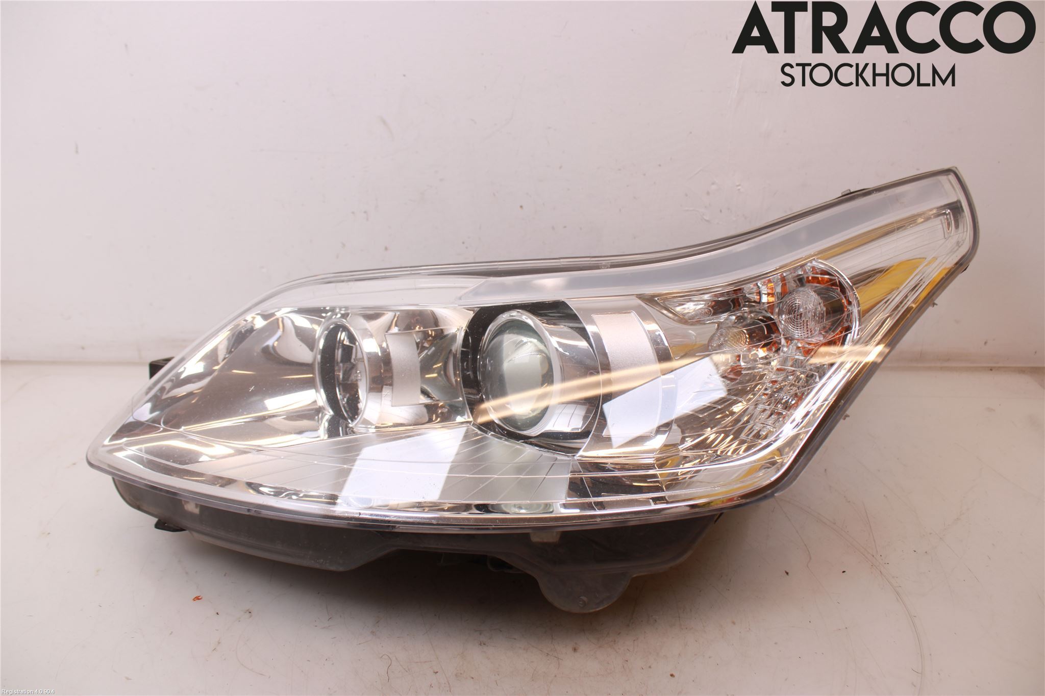 Citroen C4 I   05-10 Strålkastare Vänster