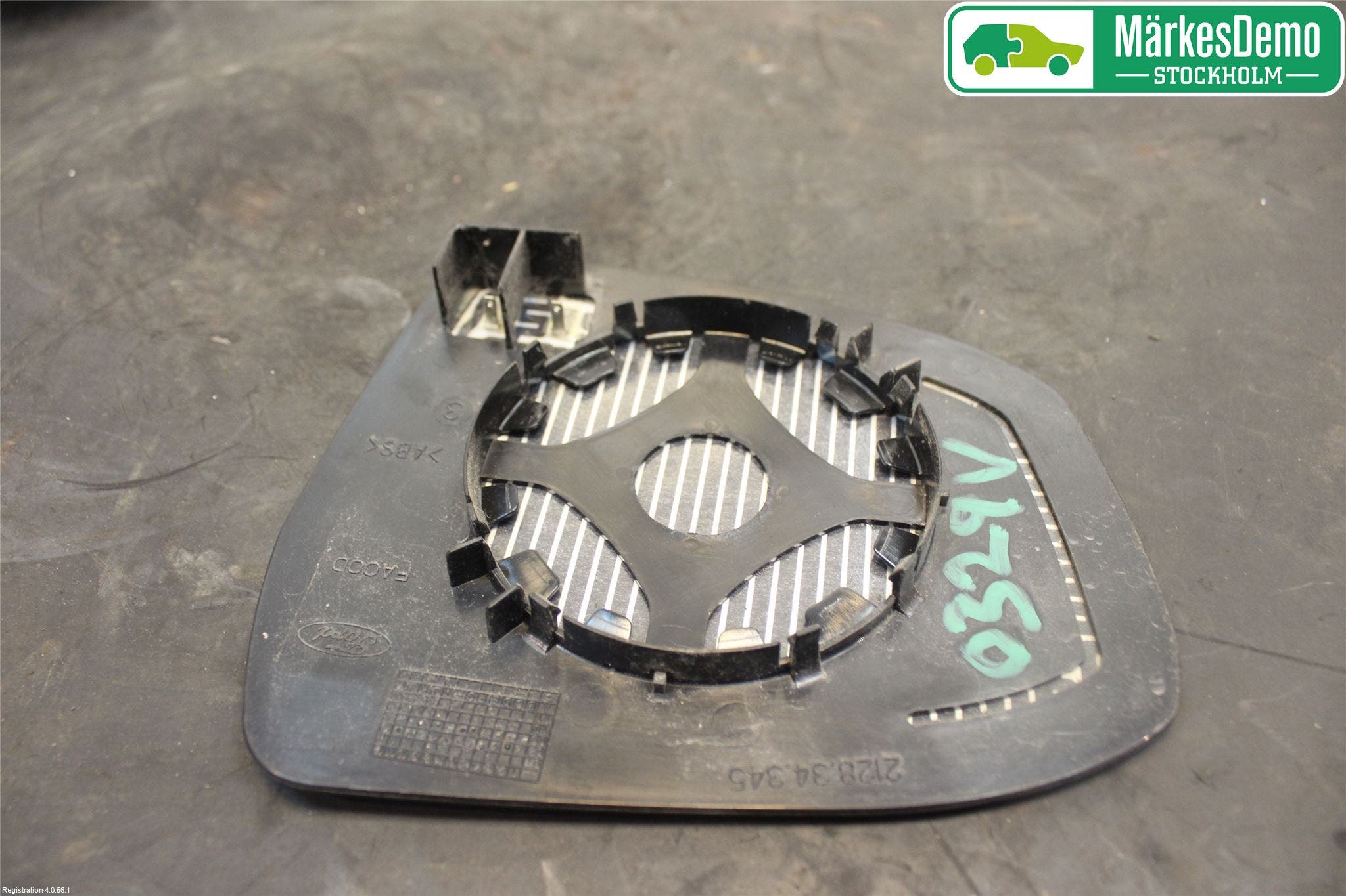 Ford FOCUS 08-11 Spegelglas Vä