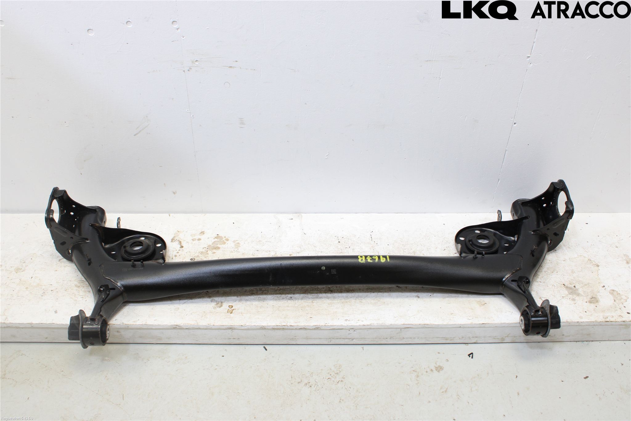 Toyota YARIS XP21 20- Bakaxel