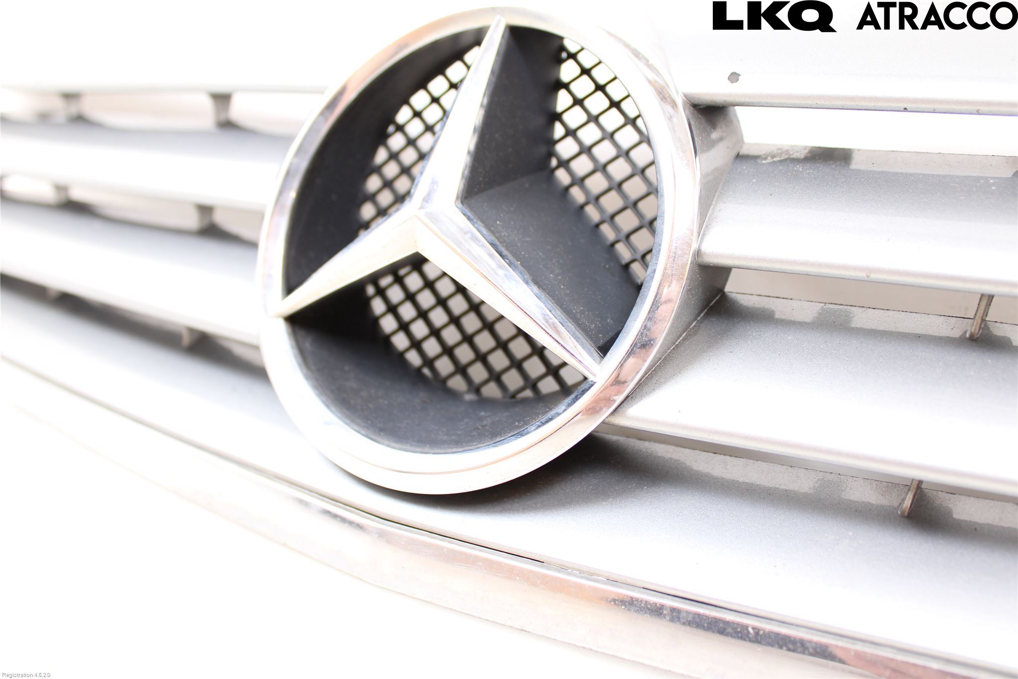 Mercedes-Benz MB C (203) 00-07 Grill Komp