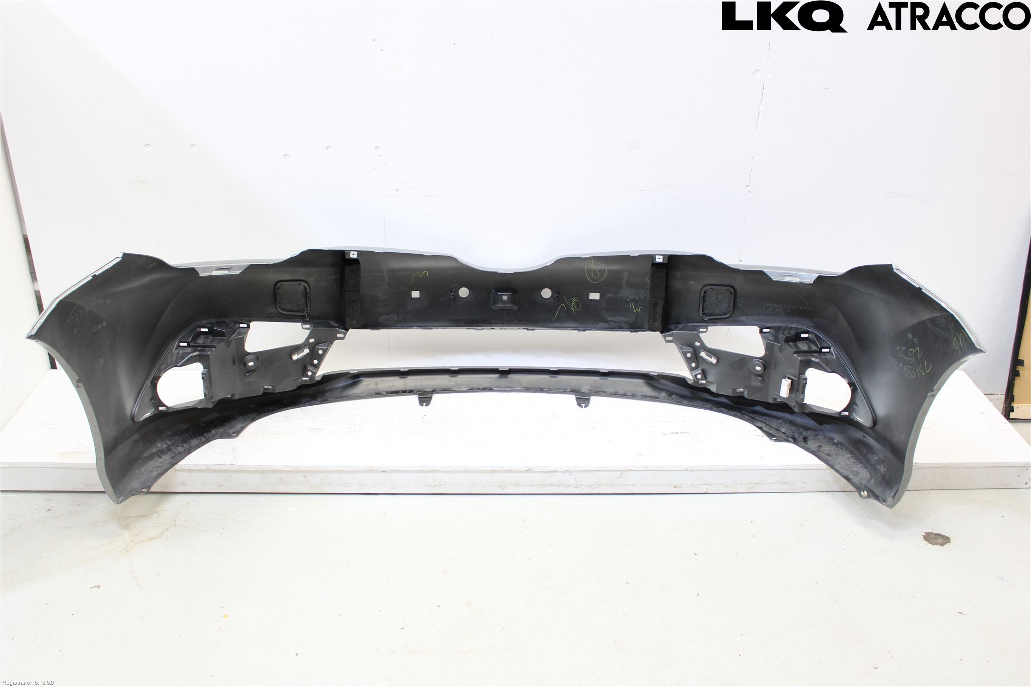 Toyota AURIS 13-19 Stötfångarbeklädnad Fram