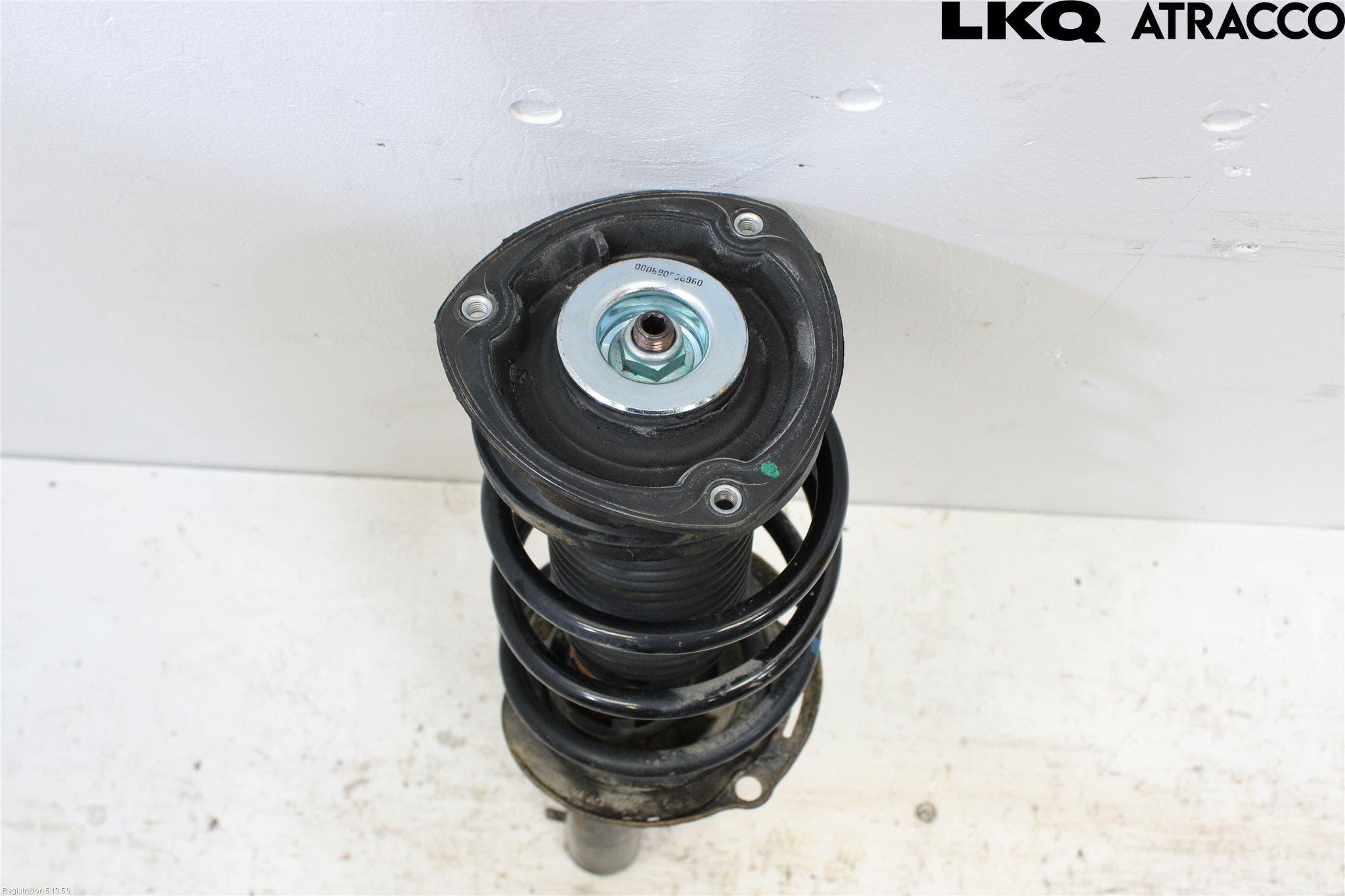 Volkswagen VW GOLF / E-GOLF VII 13-20 Fjäderben Fram Vänster