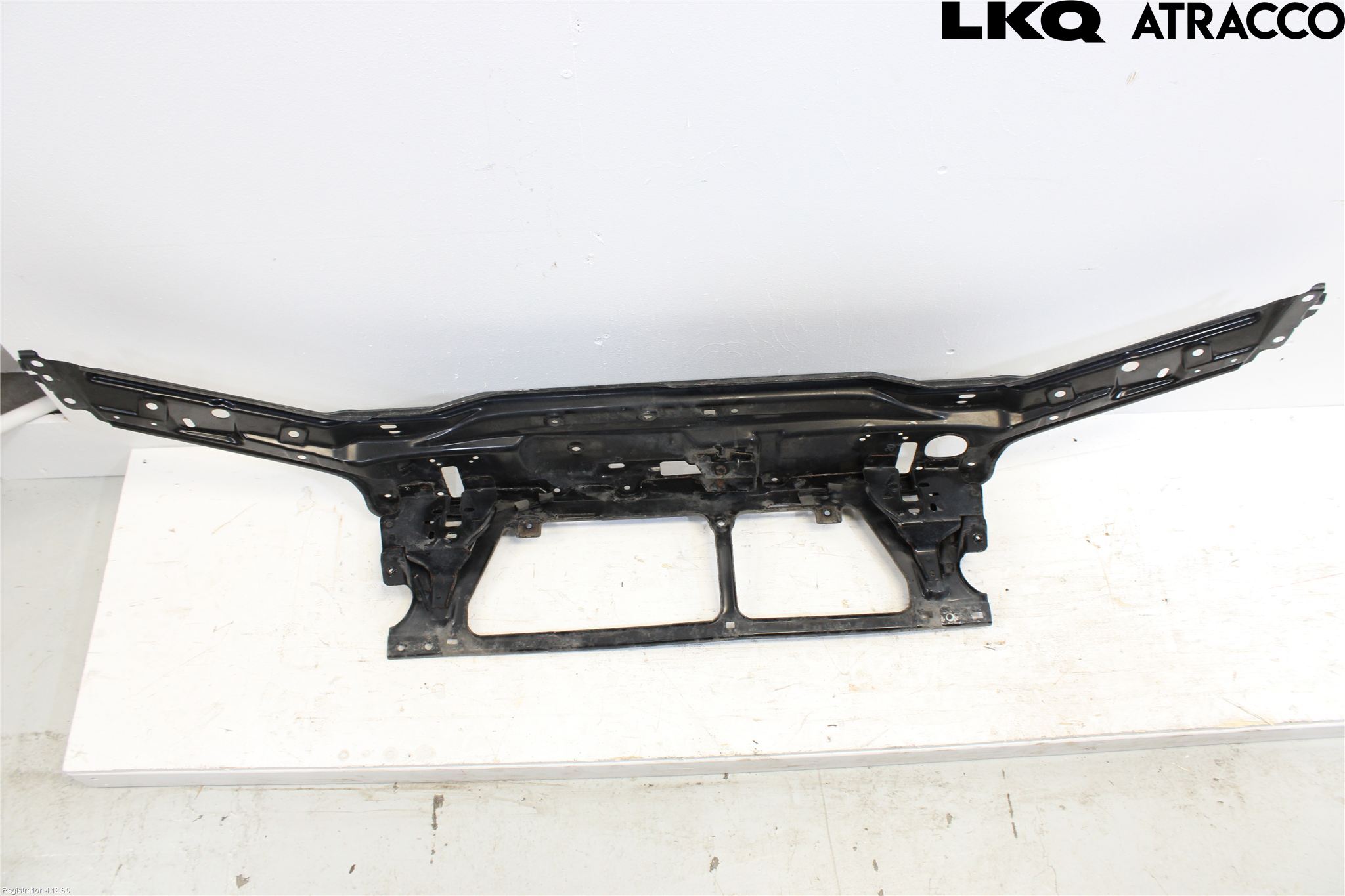 Volvo V70 05-08 Frontplåt Övre