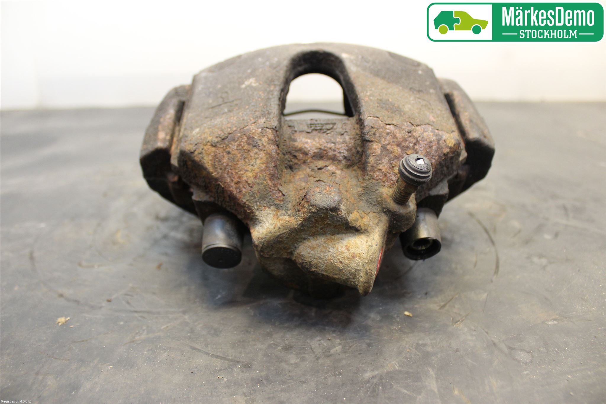 Ford TRANSIT CONNECT 03-08 Bromsok Fram Höger