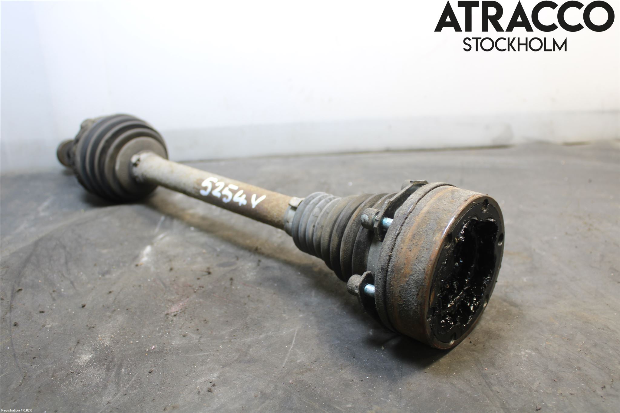 Volkswagen VW PASSAT 05-11 Drivaxel Fram Vänster