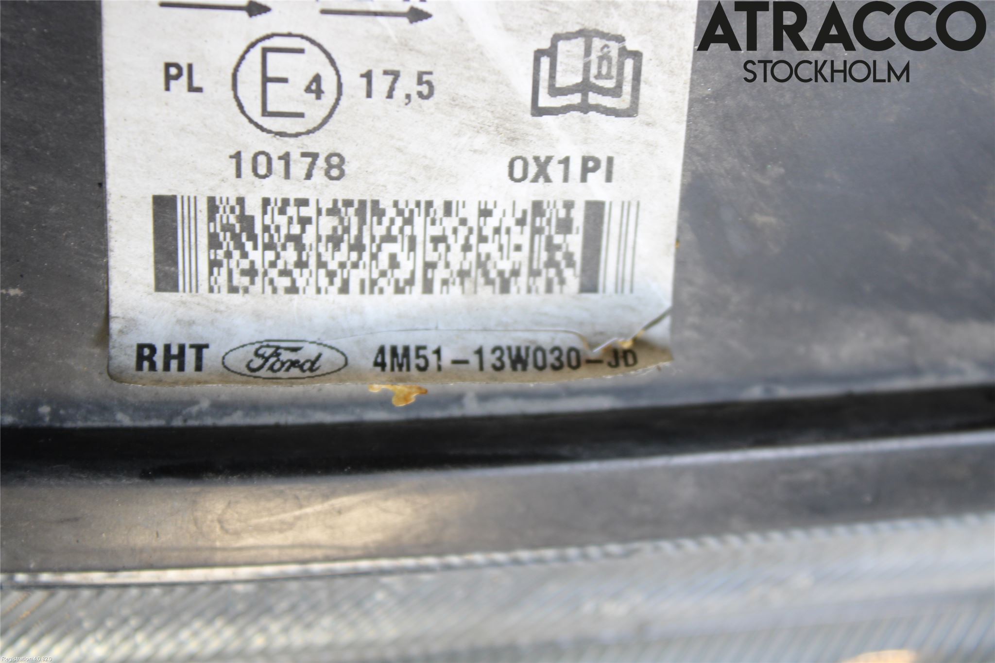 Ford FOCUS     04-07 Strålkastare Vänster