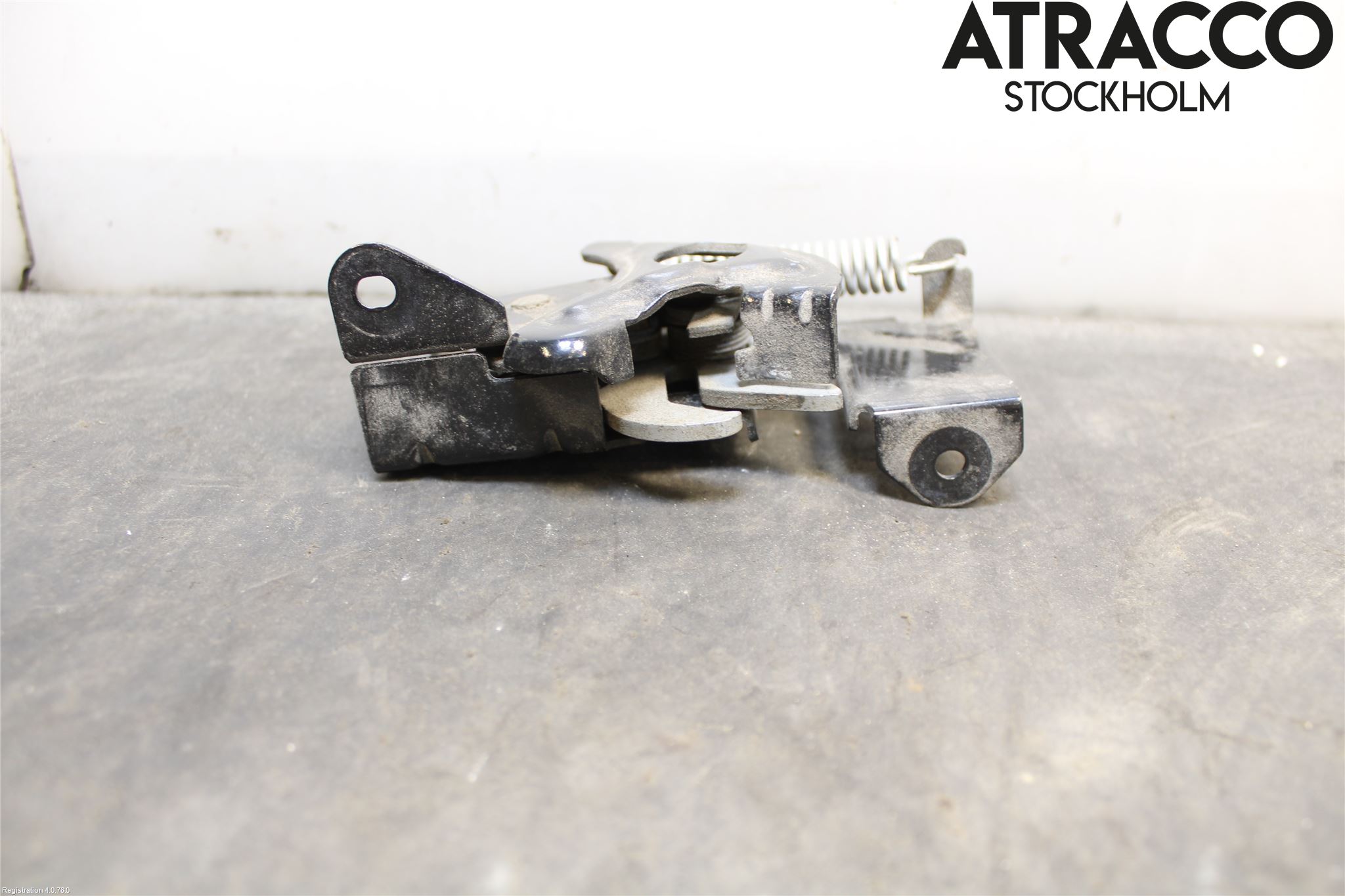 BMW 2 F45 Active Tourer 14-21 Huvlås