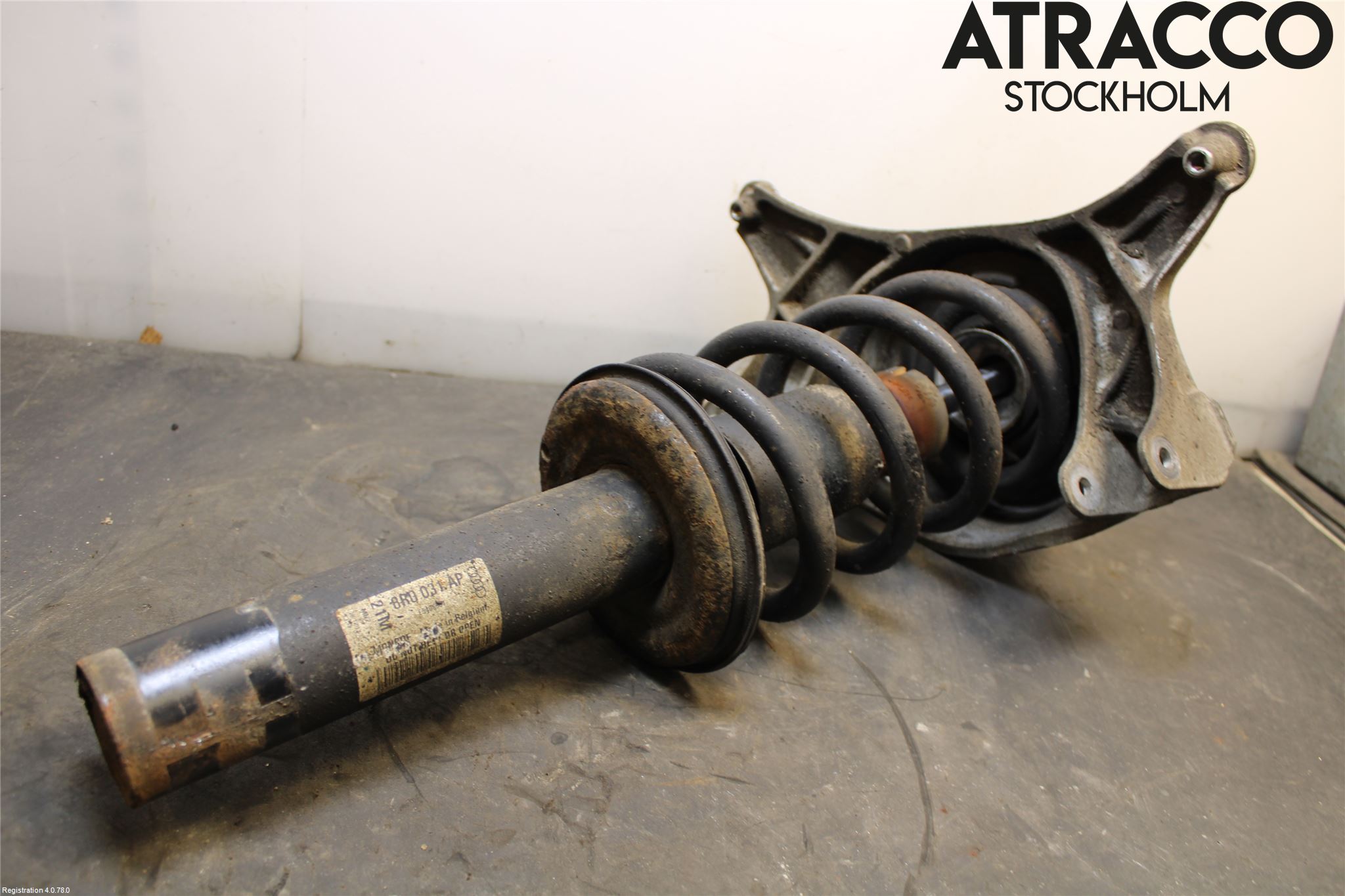 Audi Q5 09-16 Fjäderben Fram Vänster