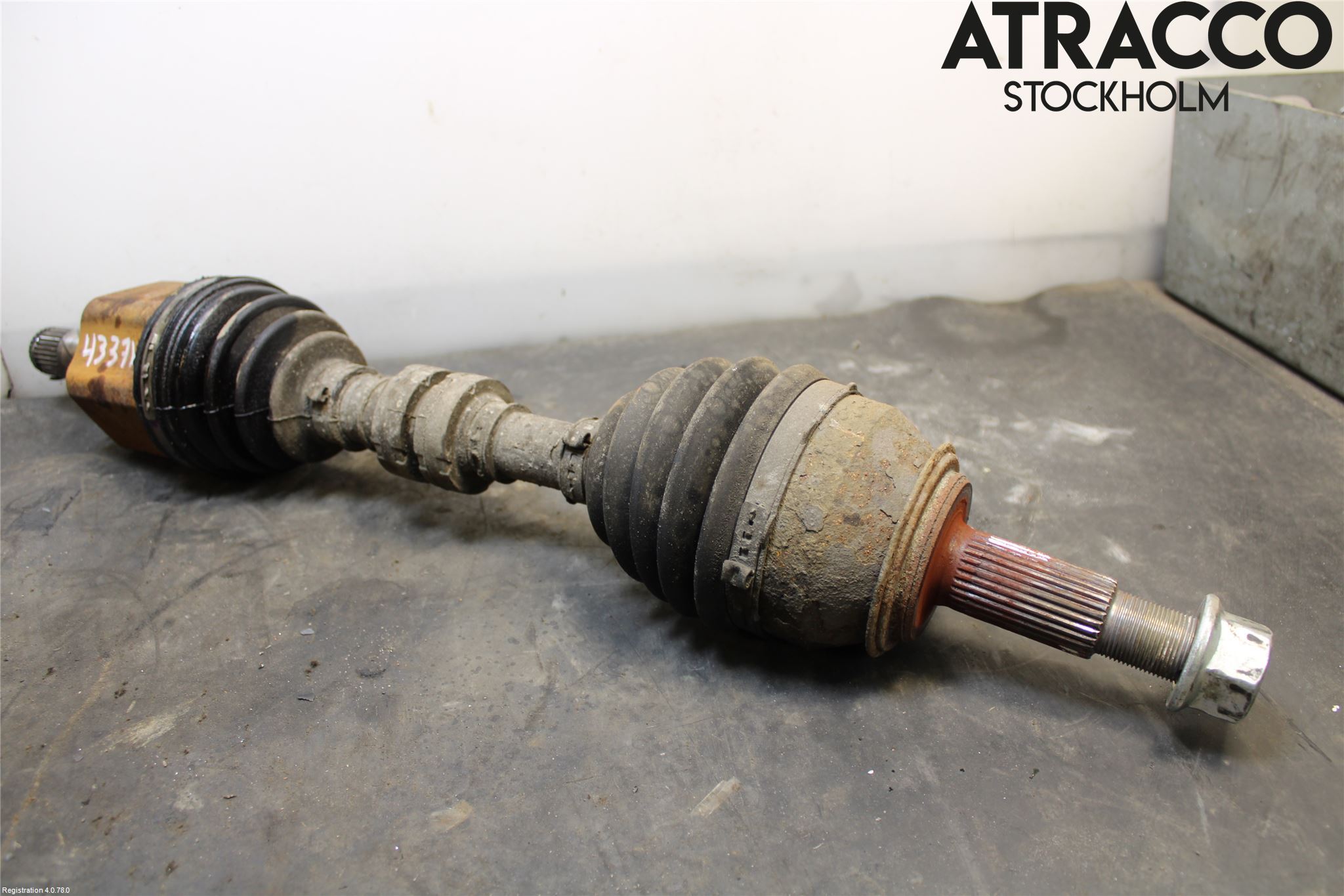 Nissan QASHQAI 14-17 Drivaxel Fram Vänster