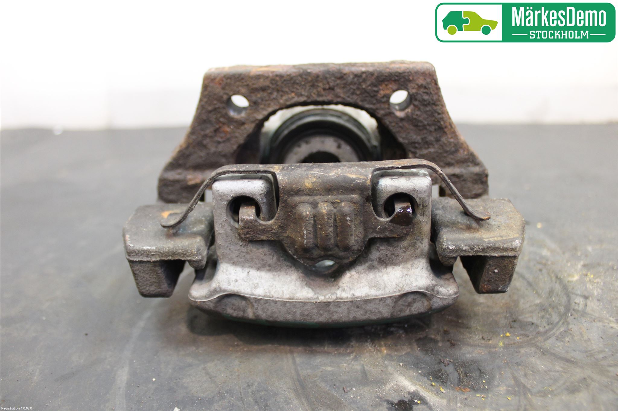 BMW 5 E60/61 Sed/Tou 02-10 Bromsok Bak Höger