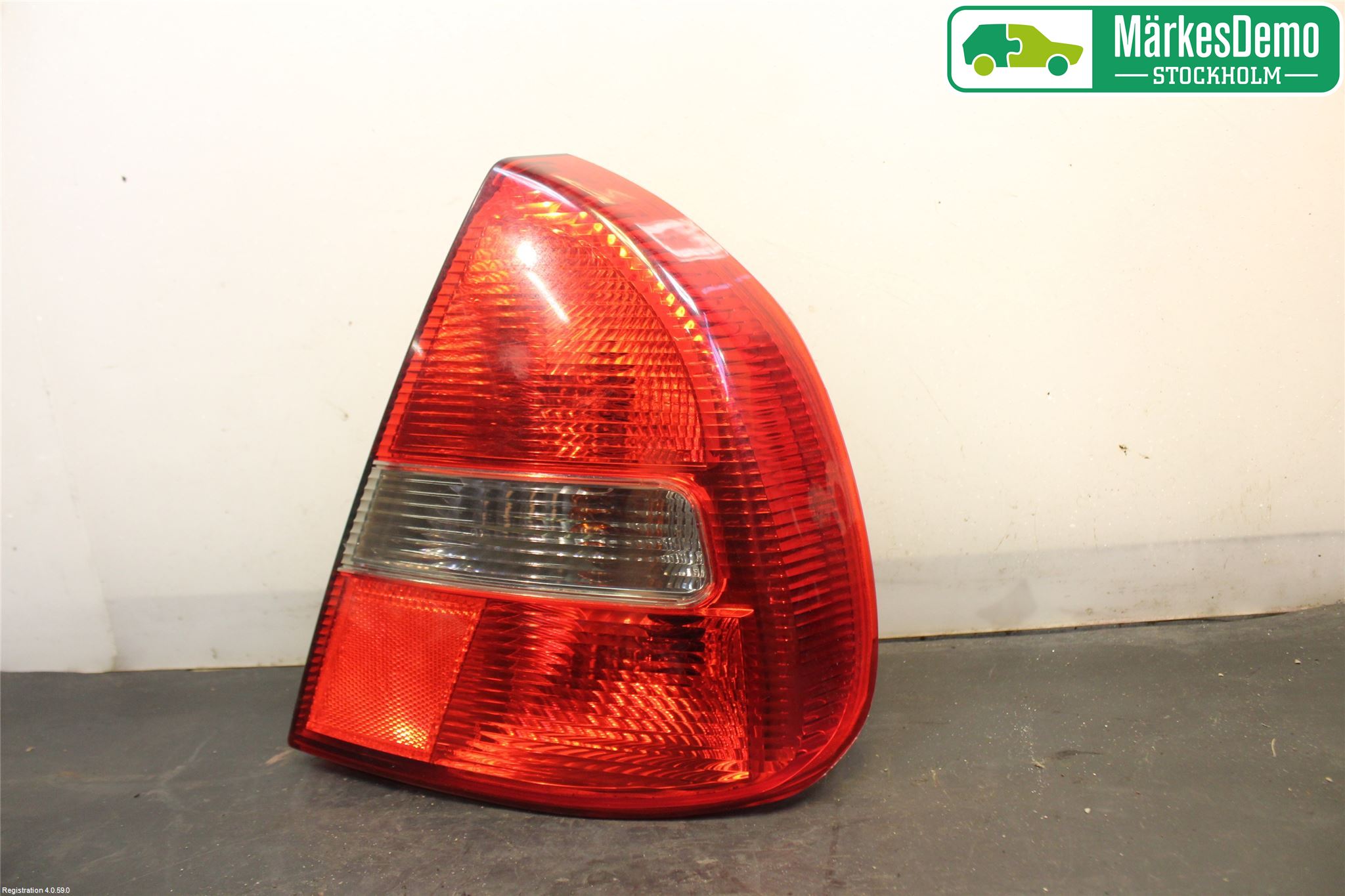 Mitsubishi CARISMA 00-04 Bakljus Höger