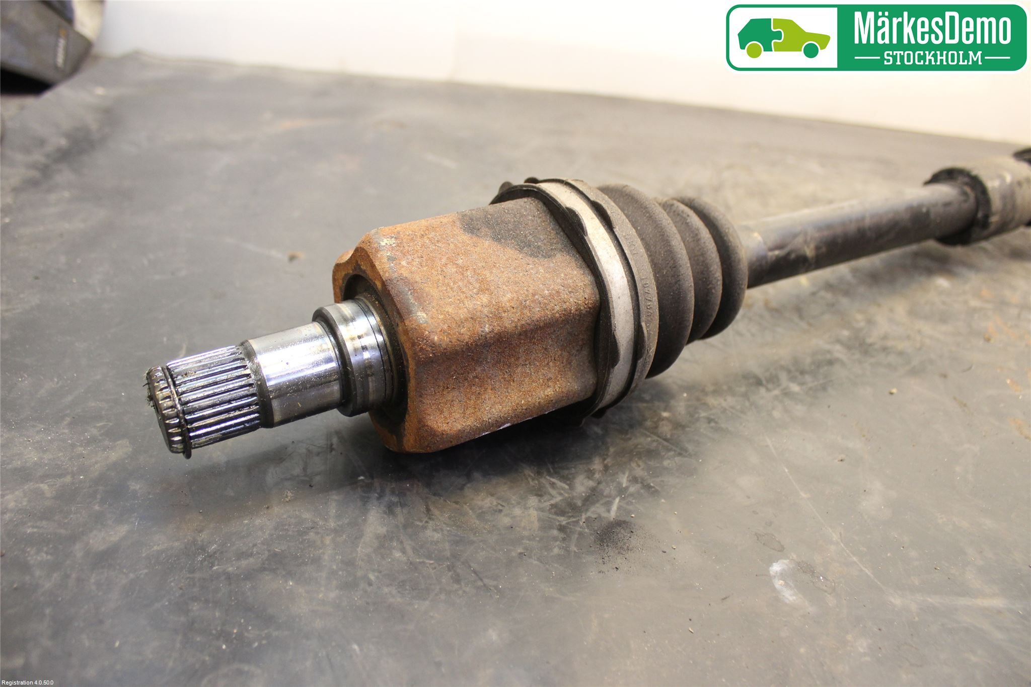 Kia CEED 06-12 Drivaxel Fram Höger
