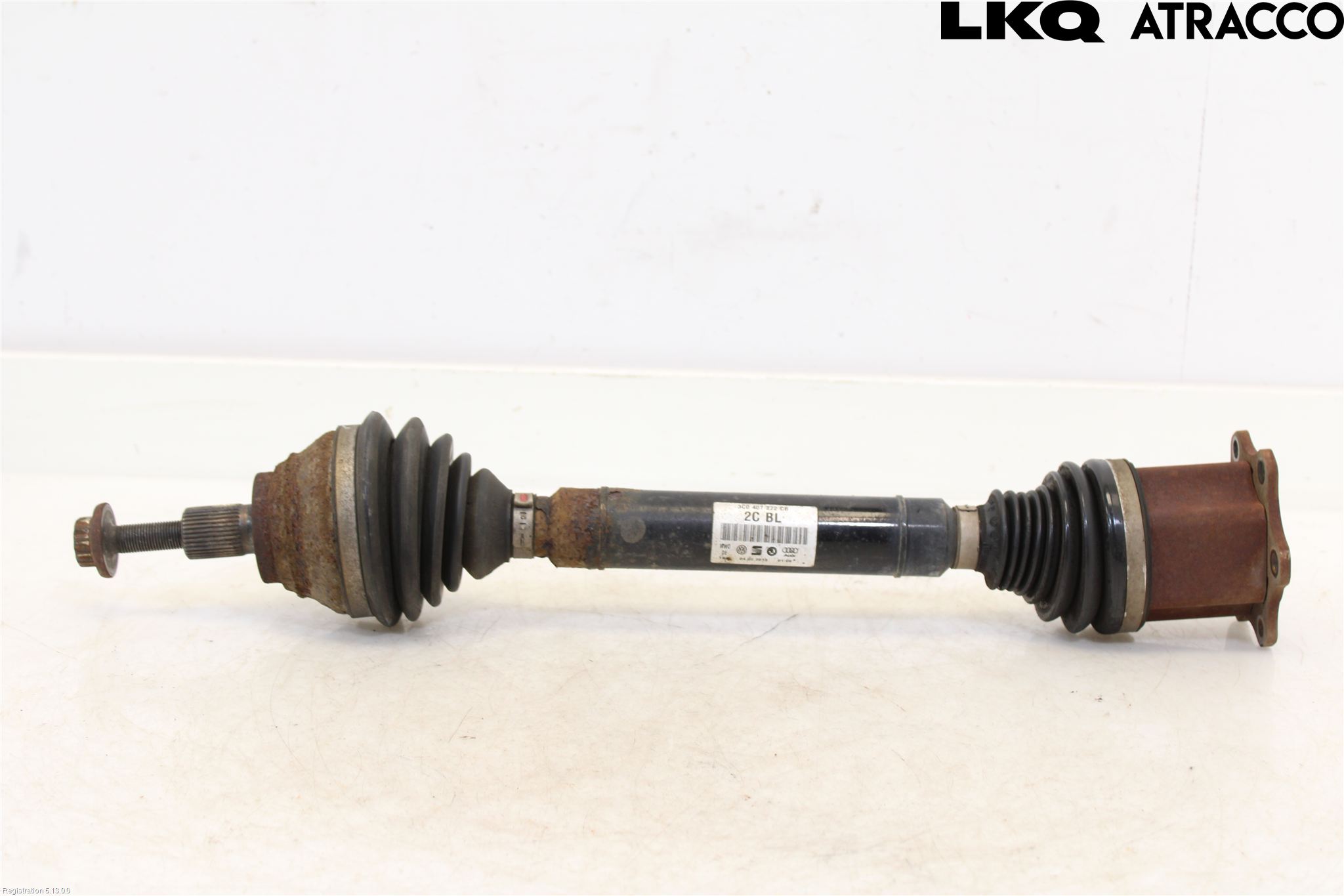 Volkswagen VW PASSAT 11-14 Drivaxel Fram Höger