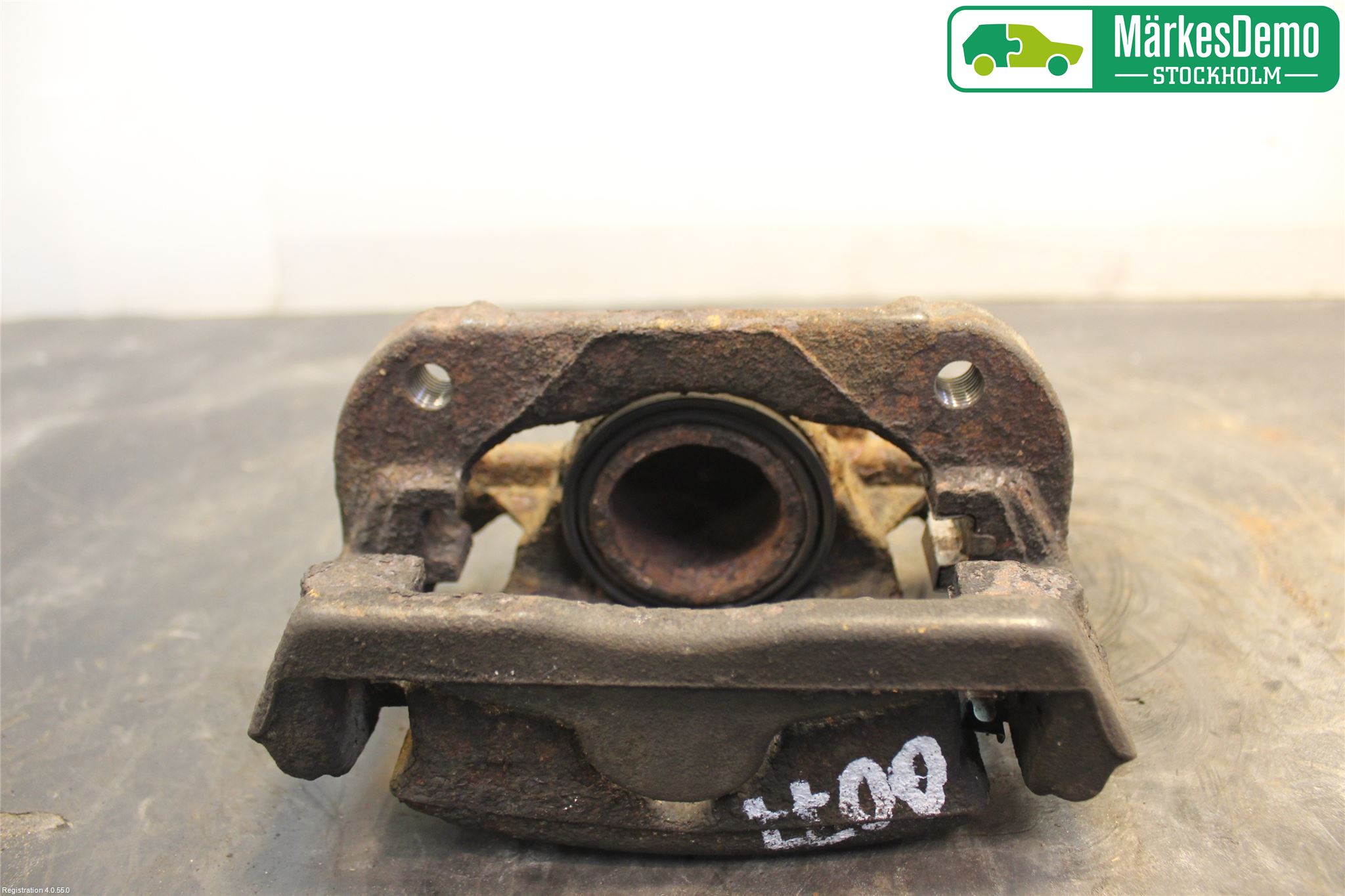 BMW 1 E87/81 5D/3D 03-11 Bromsok Fram Vänster