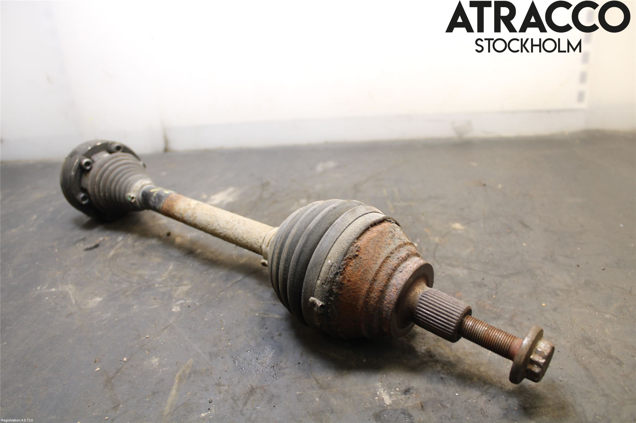 Volkswagen VW PASSAT 05-11 Drivaxel Fram Vänster