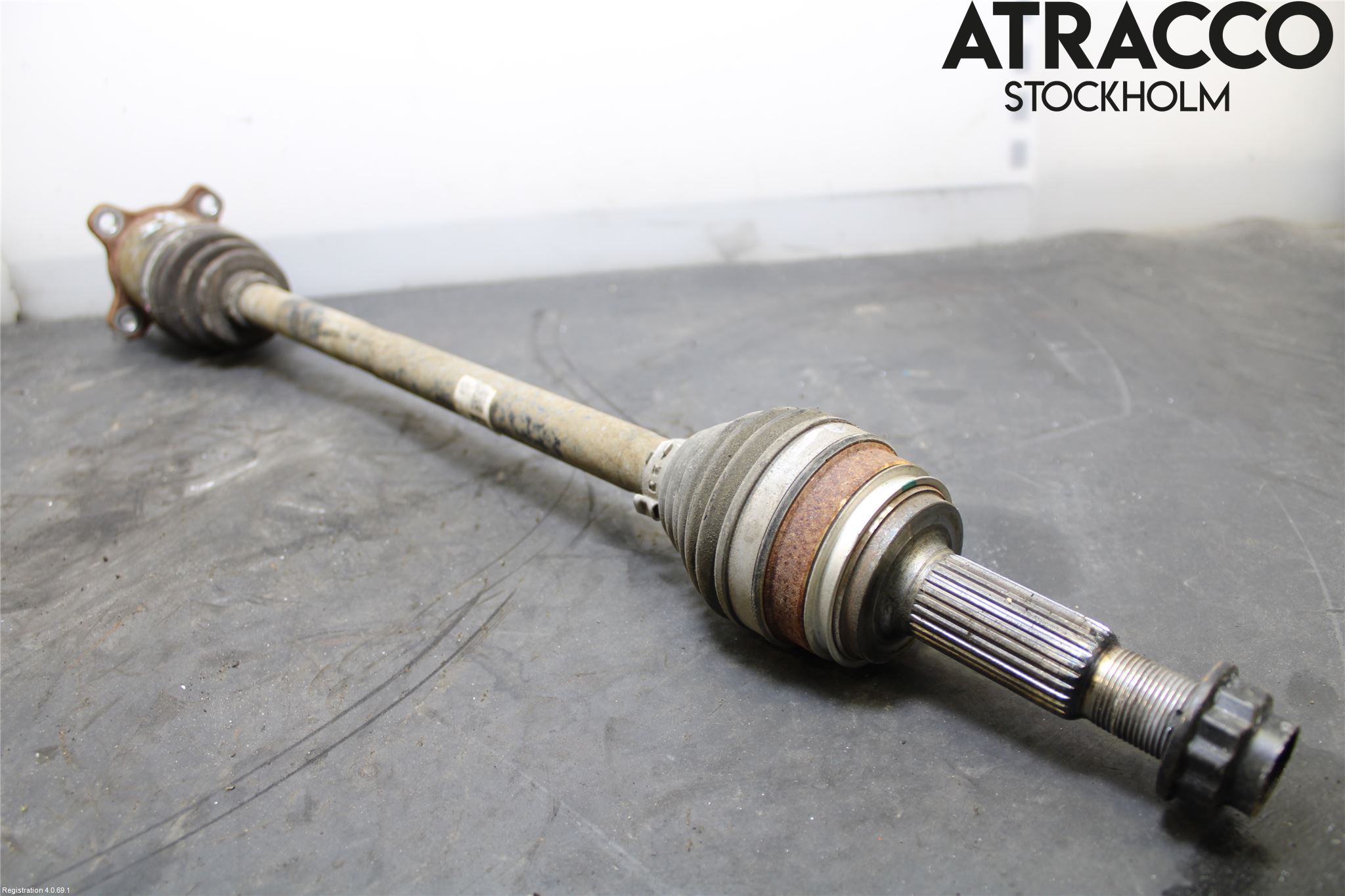 Lexus NX 300h 15-21 Drivaxel Bak Höger