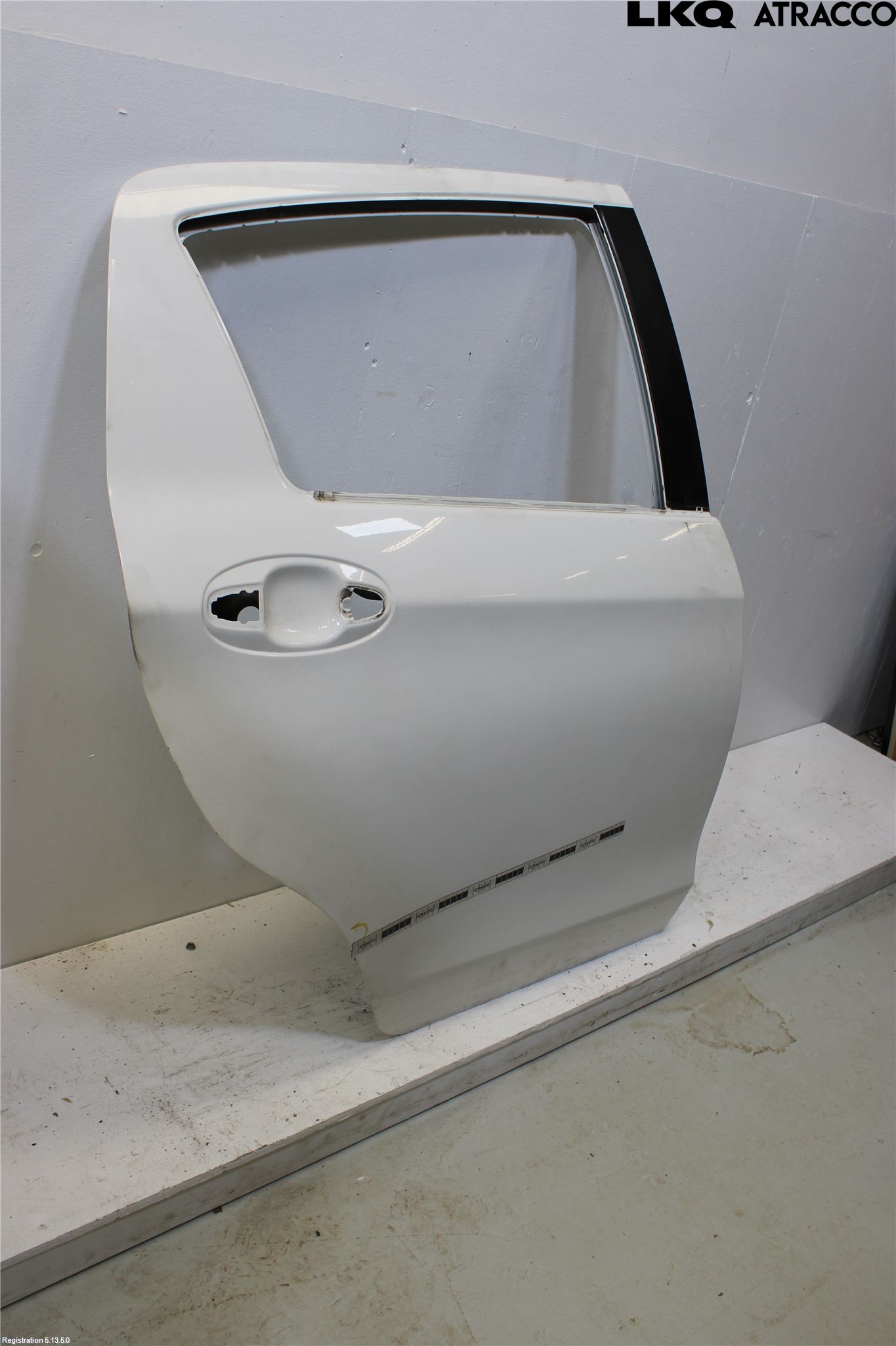 Toyota YARIS XP130 12-14 Dörr Bak Höger