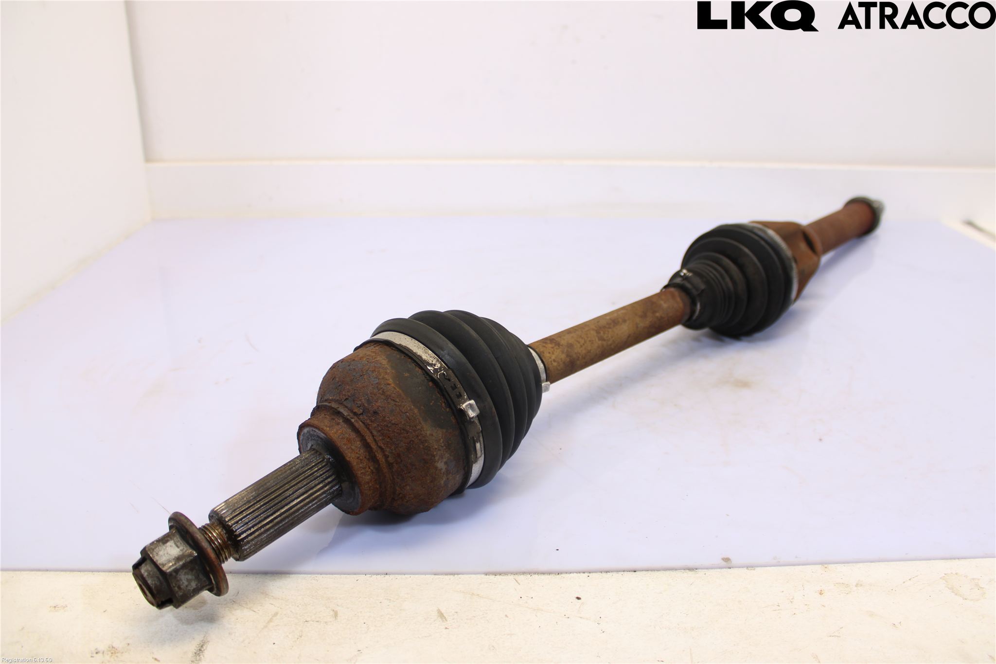 Ford TRANSIT/TOURNEO CUSTOM 13-24 Drivaxel Fram Höger