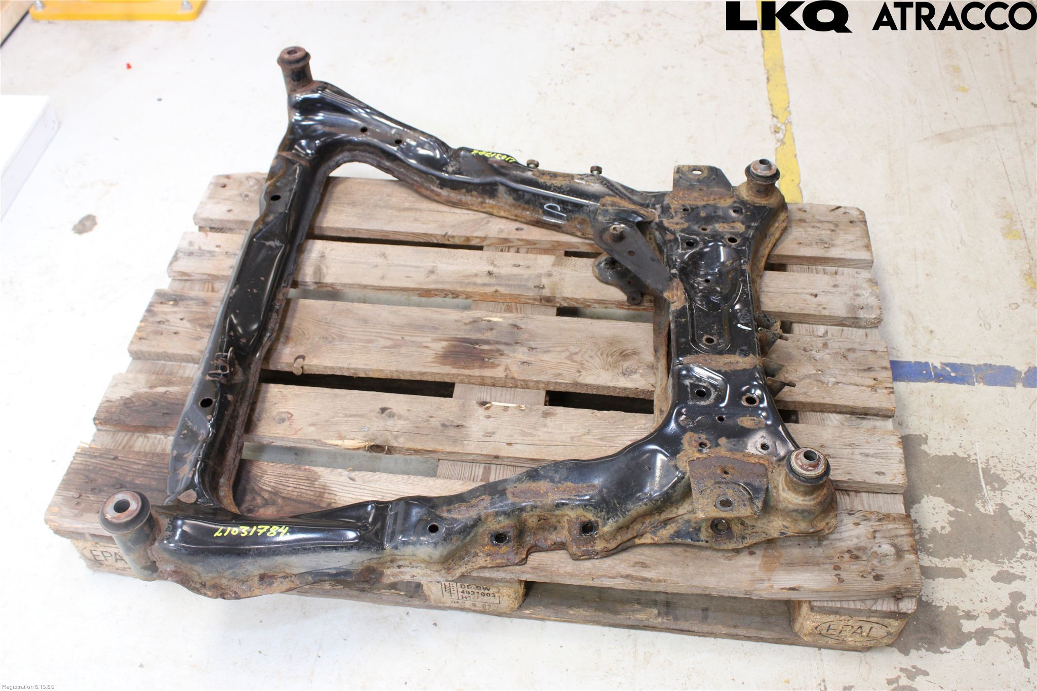 Nissan QASHQAI+2  10-14 Framvagnsbalk