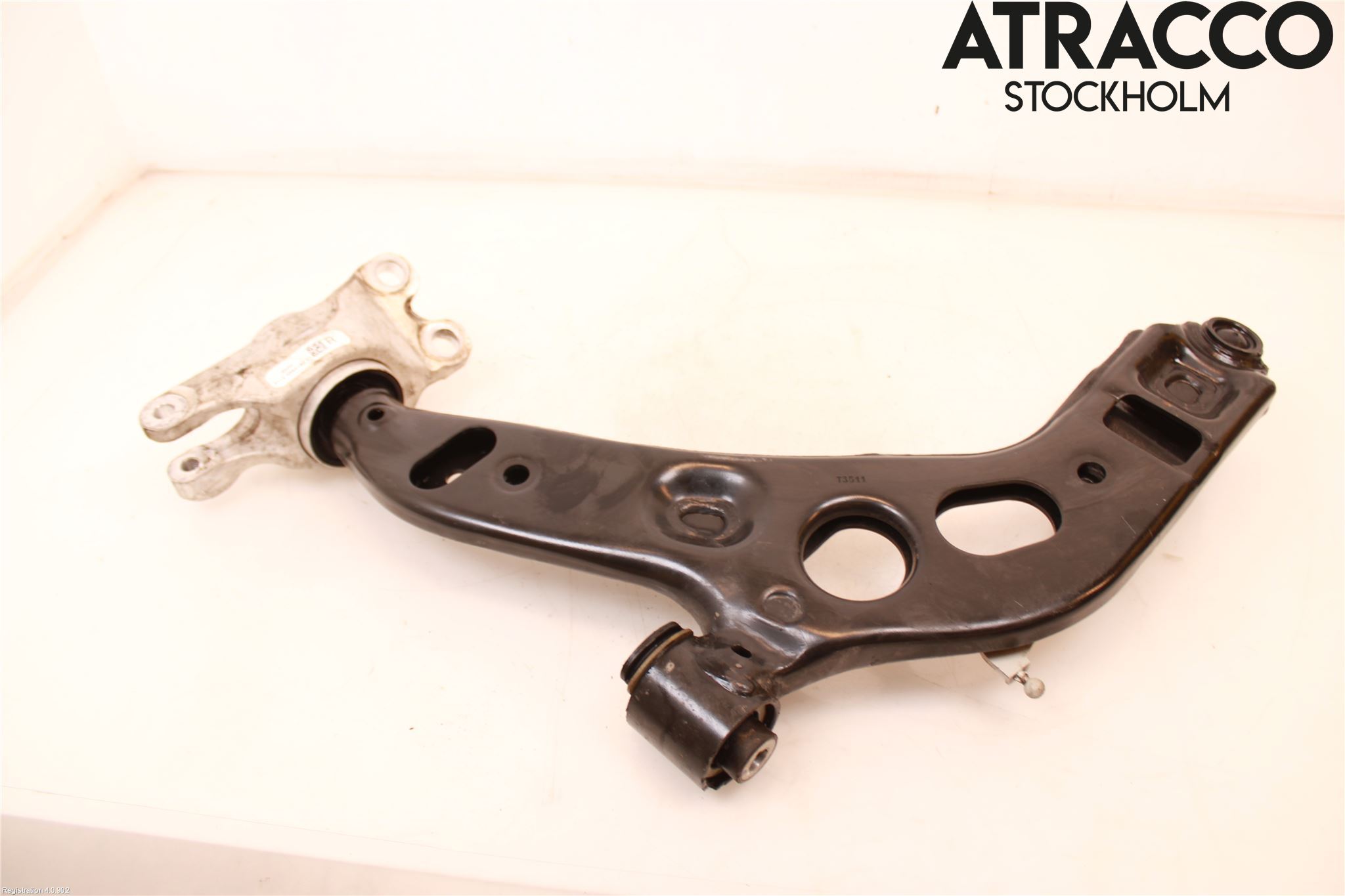 BMW X1/iX1 U11 23- Bärarm Fram Undre Hö