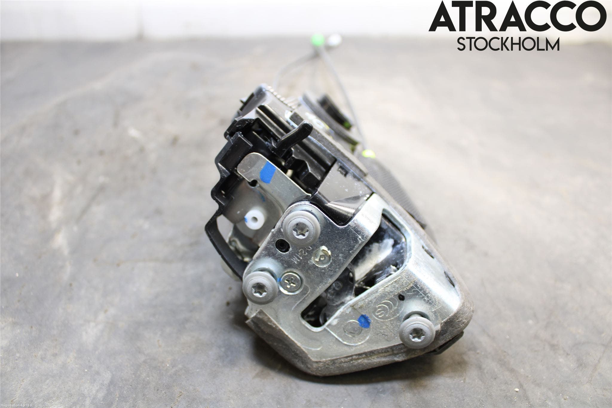 Toyota AURIS 13-19 Låskista-Dörrlås