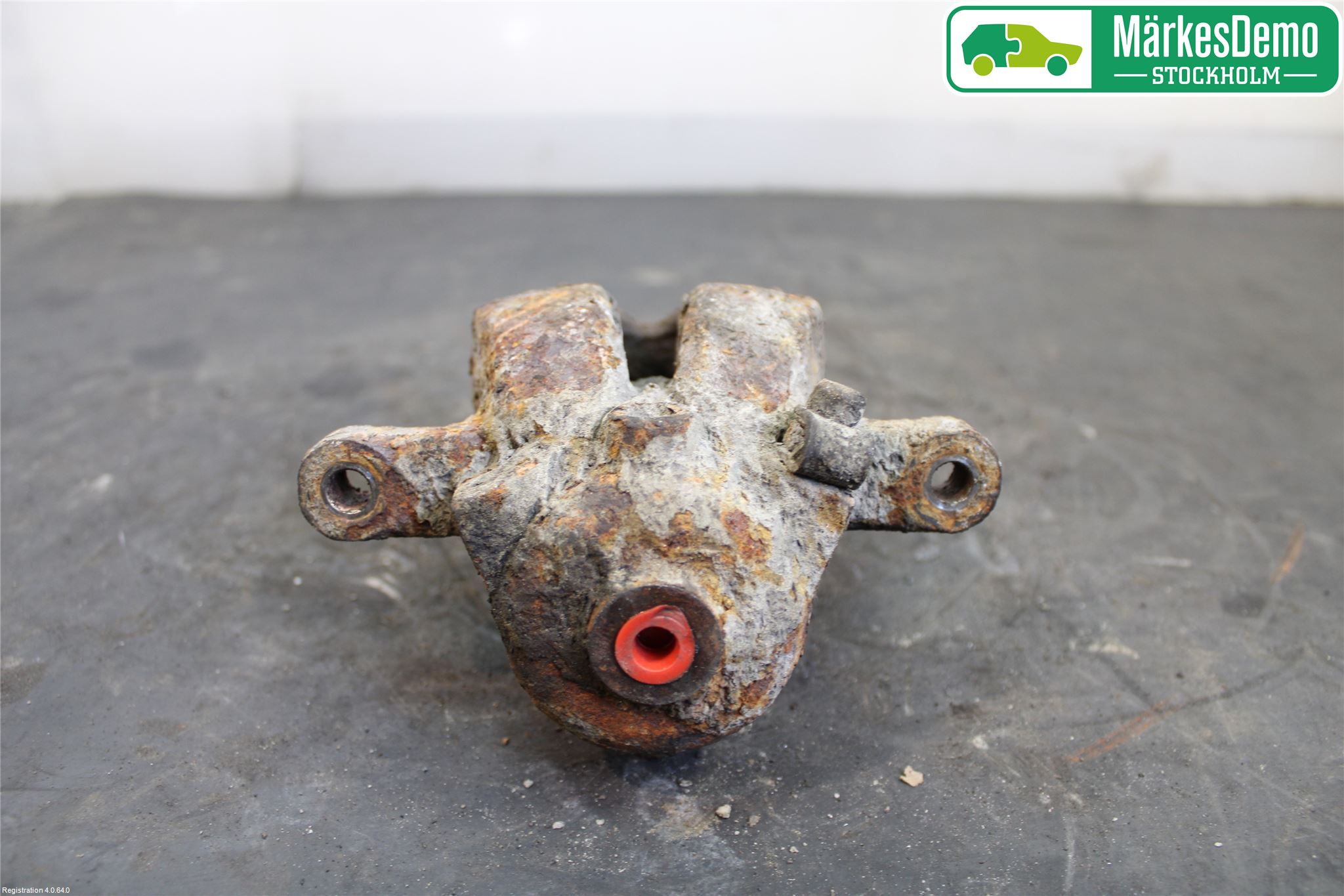 BMW 1 E87/81 5D/3D 03-11 Bromsok Bak Höger