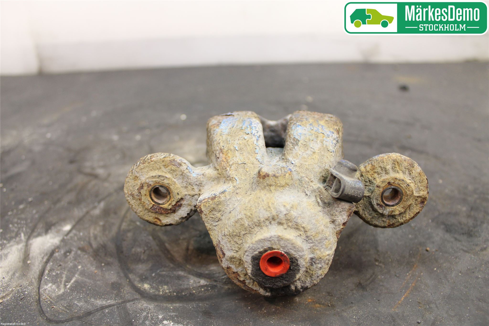 BMW 1 E87/81 5D/3D 03-11 Bromsok Bak Höger