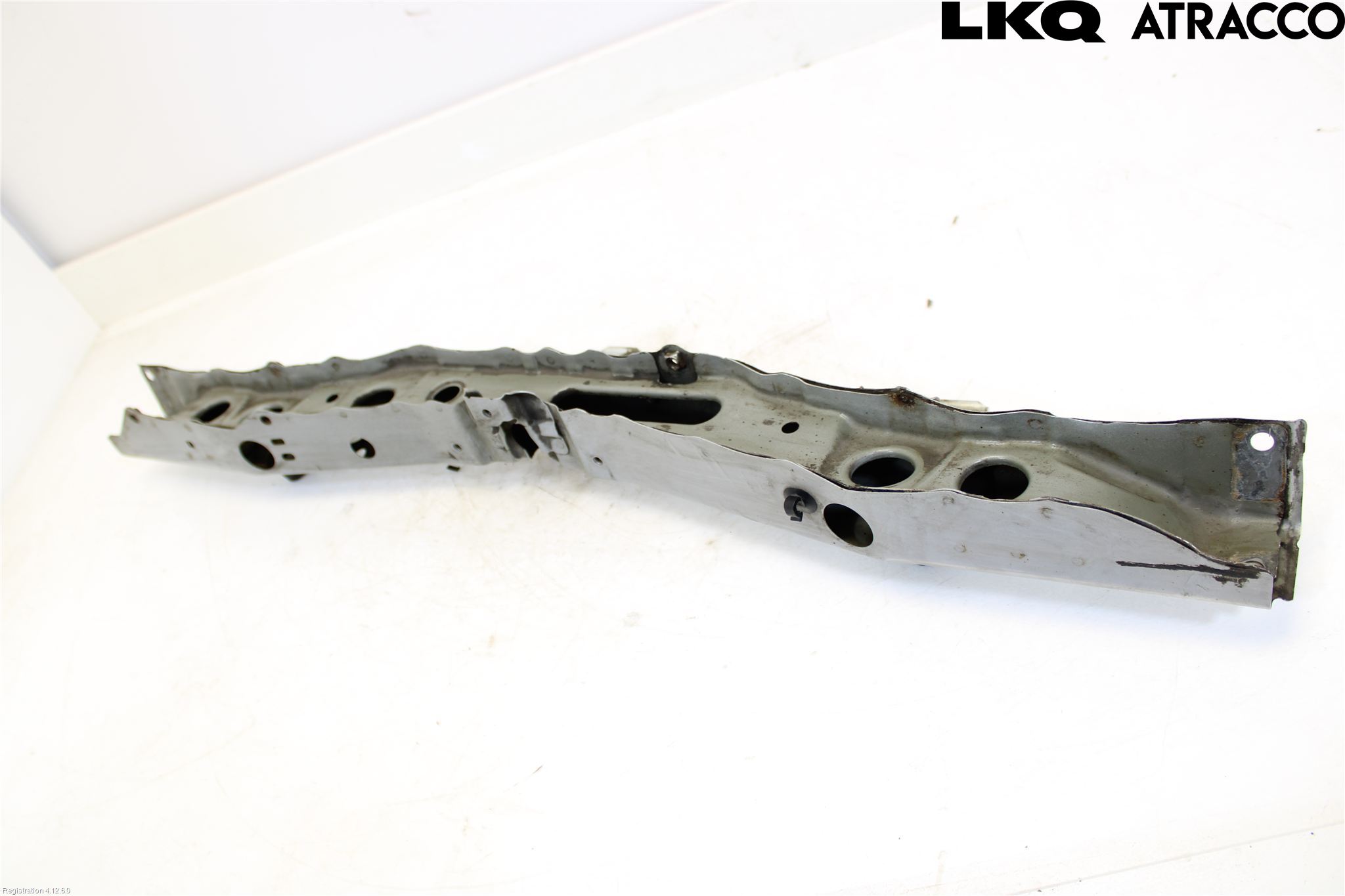 Toyota AURIS 07-09 Front Huvlåsplåt-Balk