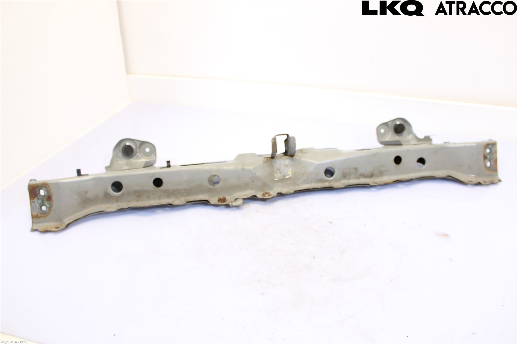 Toyota YARIS XP90 06-11 Front Huvlåsplåt-Balk