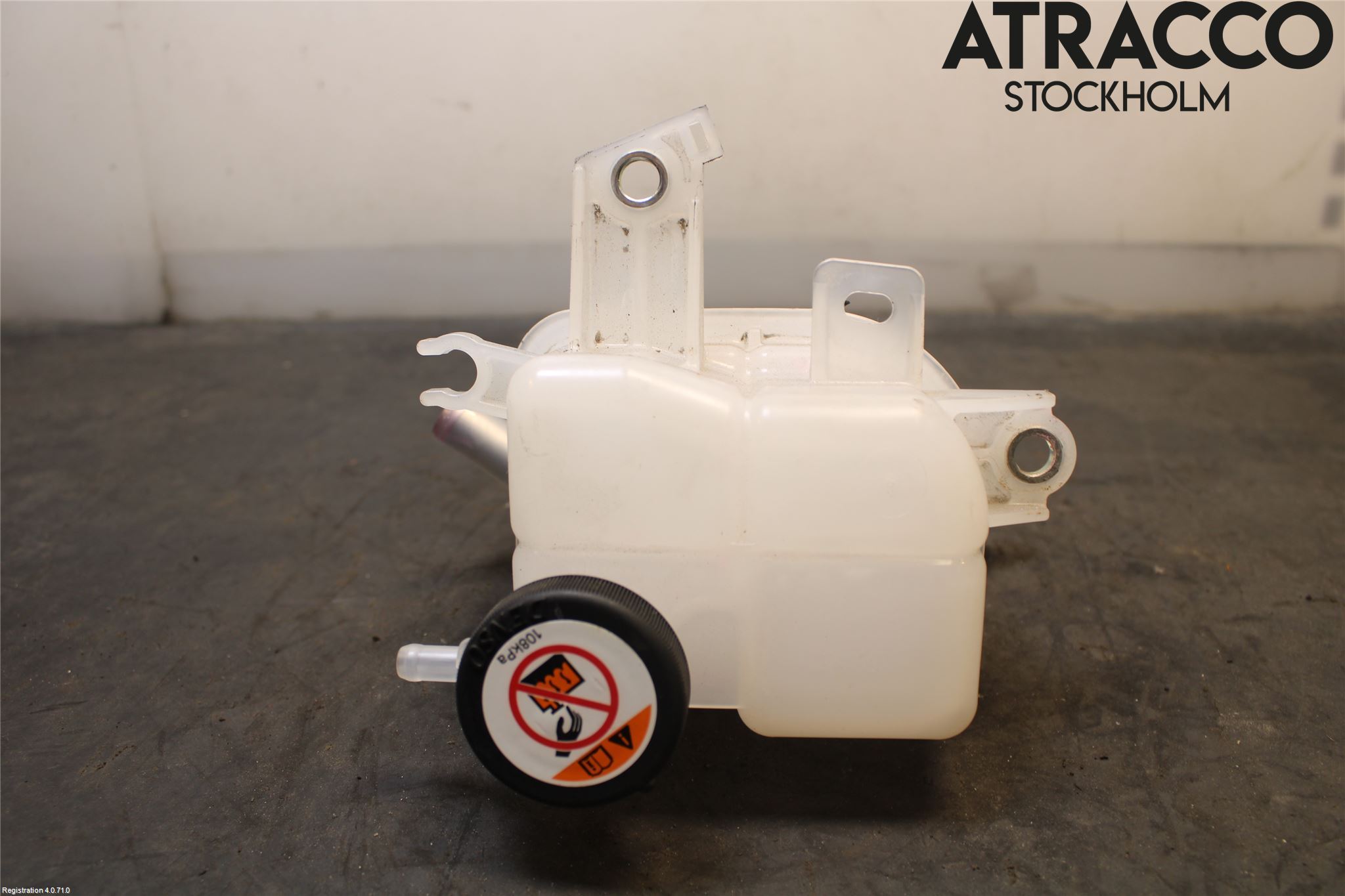 Lexus NX 300h 15-21 Expansionstank