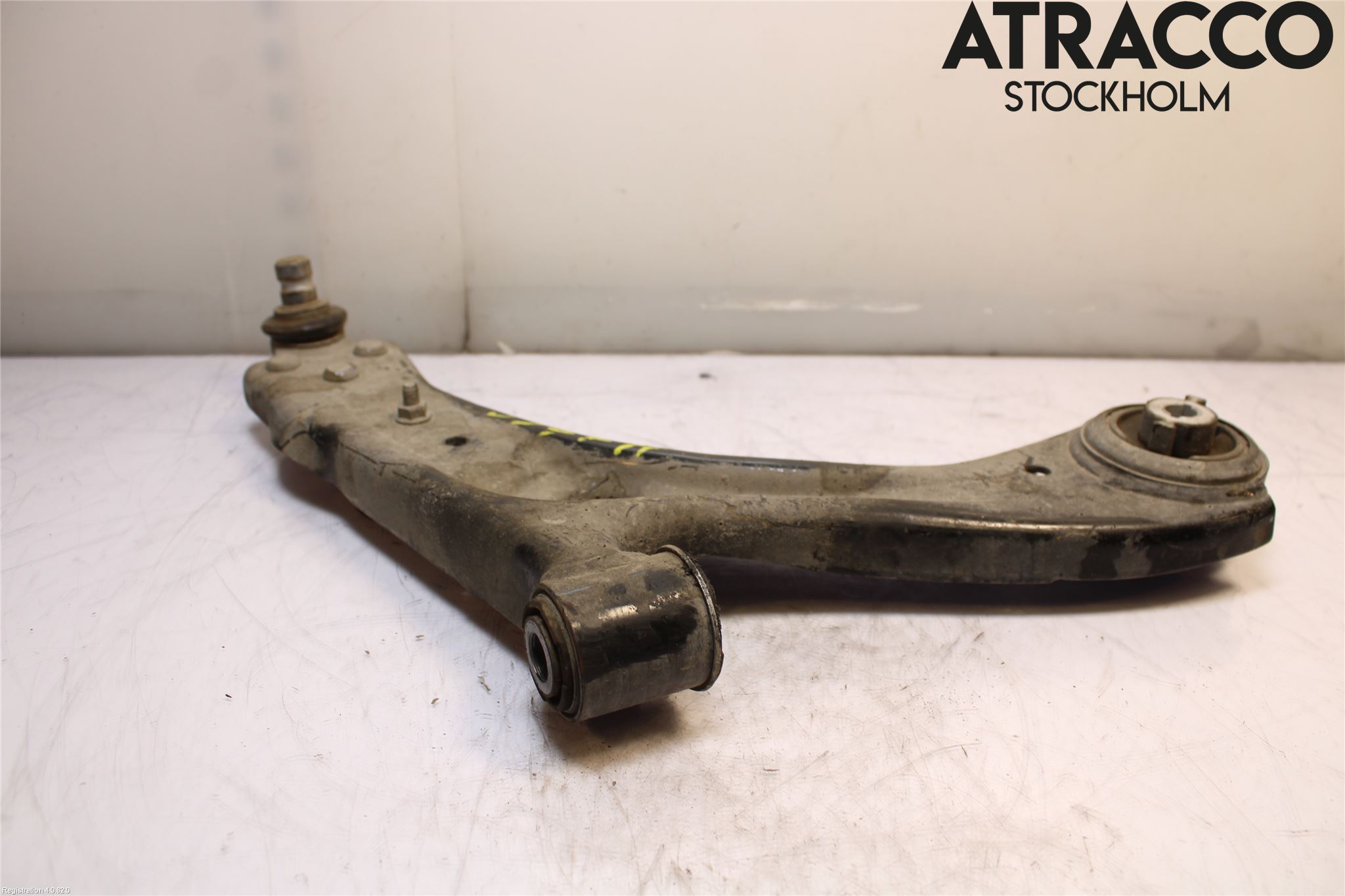 Ford FOCUS 19- Bärarm Fram Undre Hö