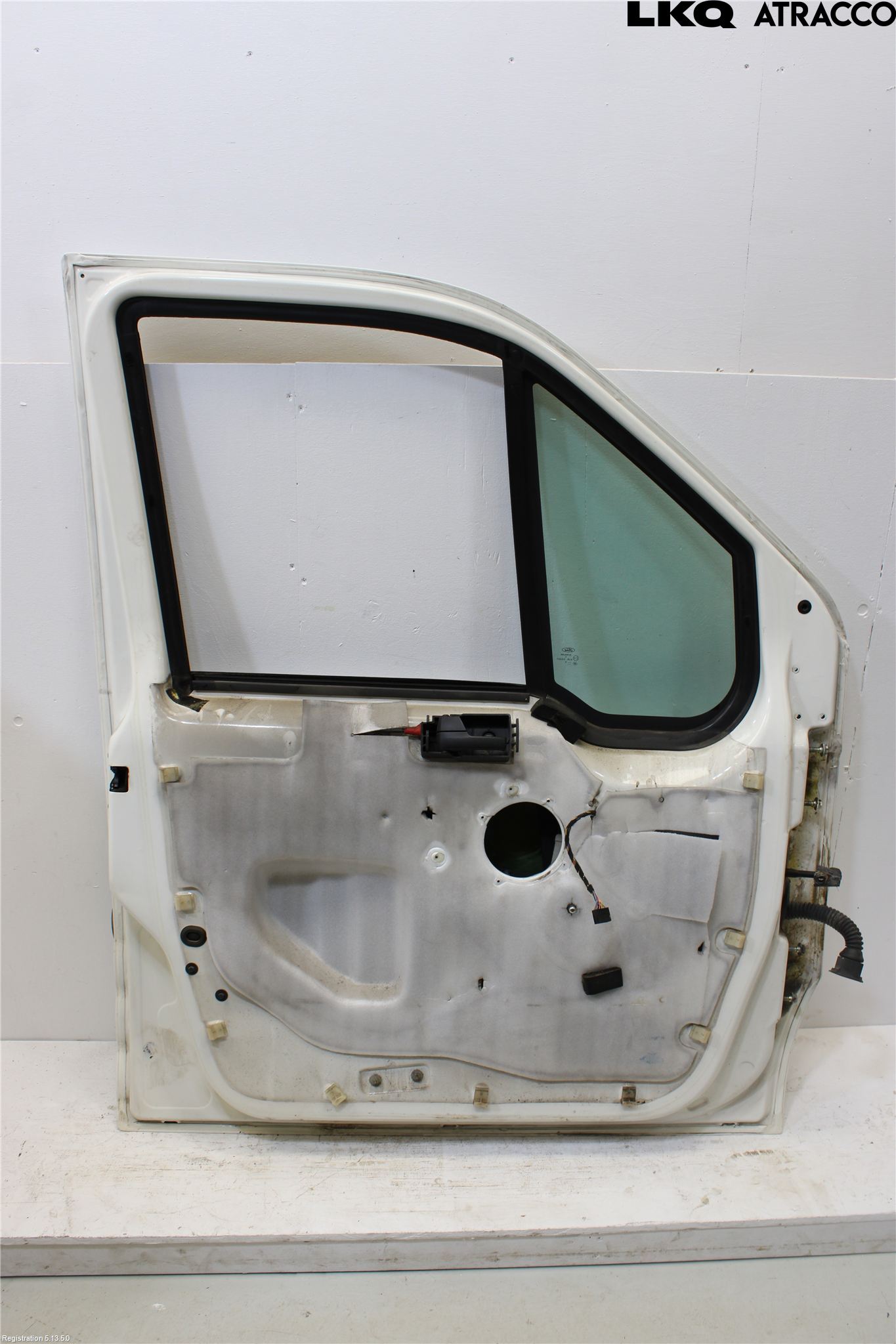 Ford TRANSIT CONNECT 03-08 Dörr Fram Vänster