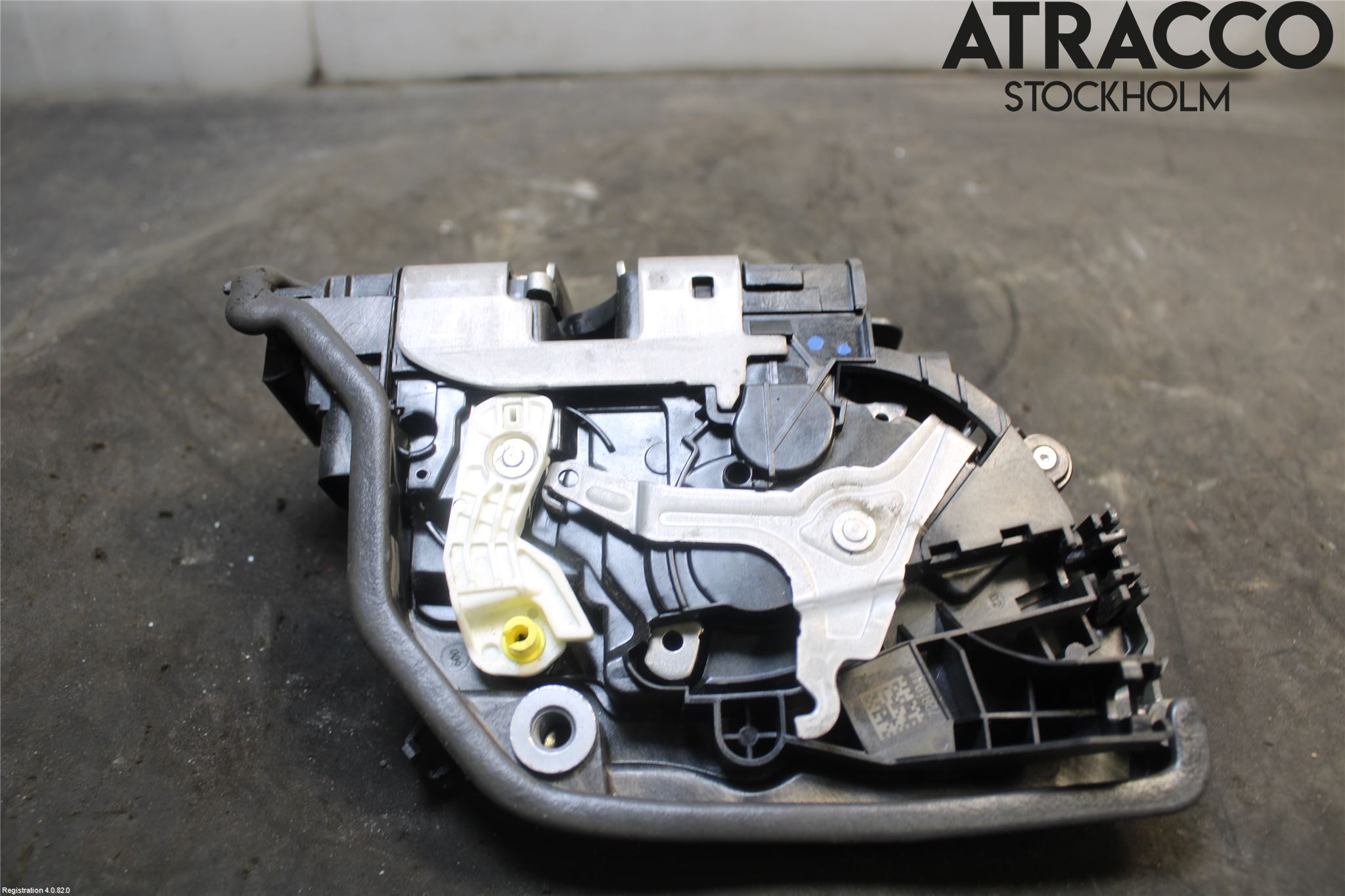 BMW 2 F45 Active Tourer 14-21 Låskista-Dörrlås