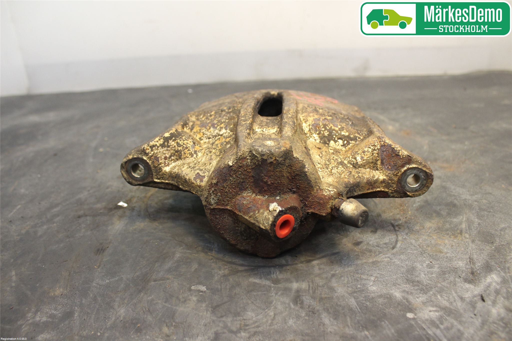 Ford MONDEO     01-06 Bromsok Fram Höger