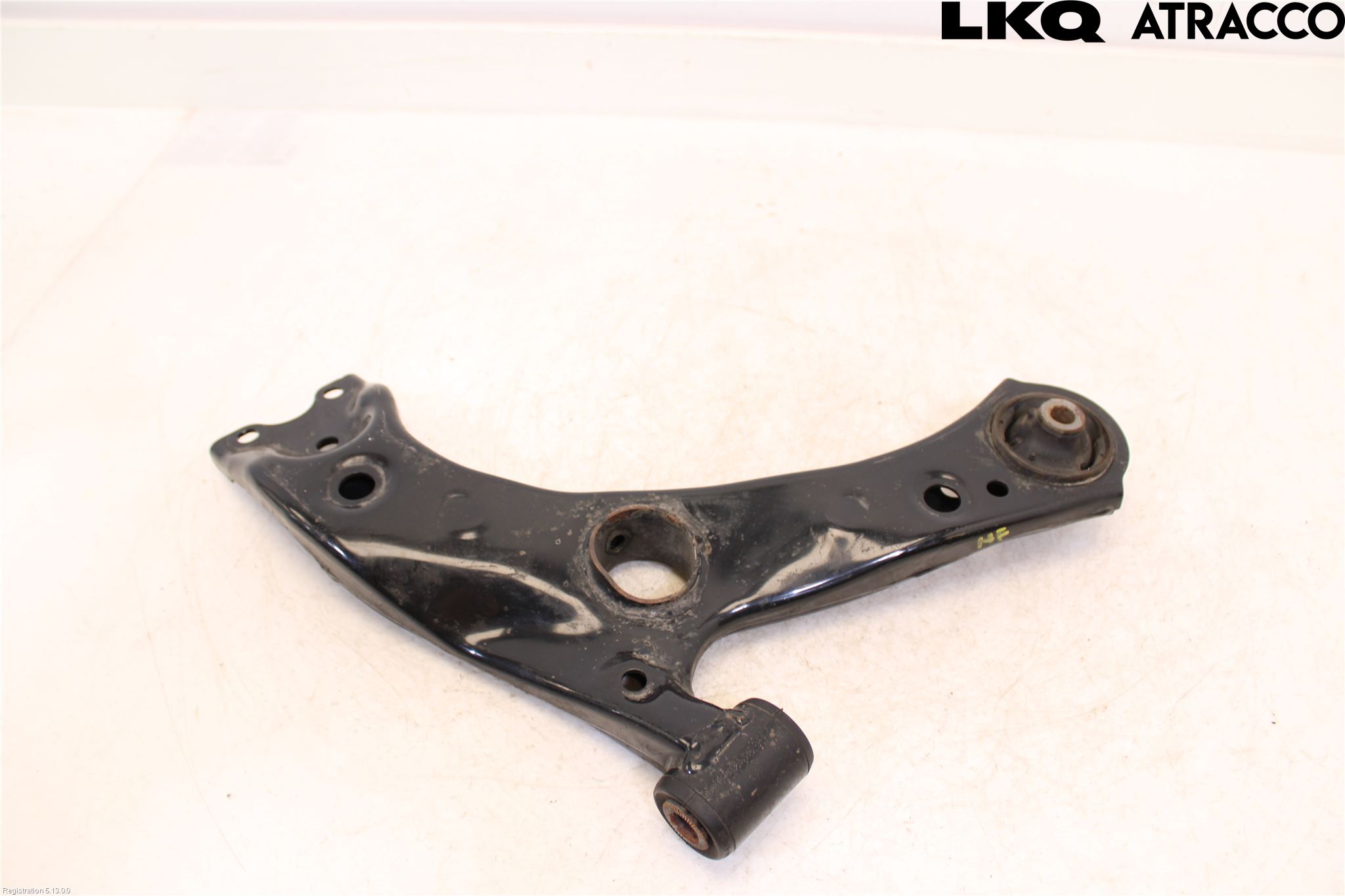 Toyota COROLLA CROSS XG10 22- Bärarm Fram Undre Hö
