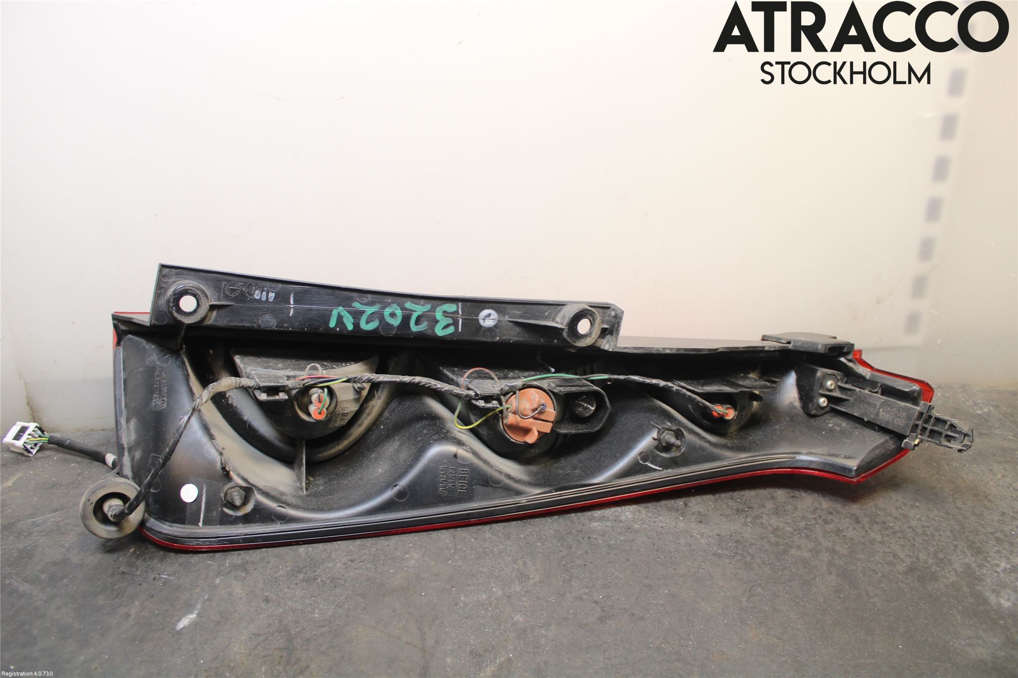 Nissan NOTE E11 06-14 Bakljus Vänster