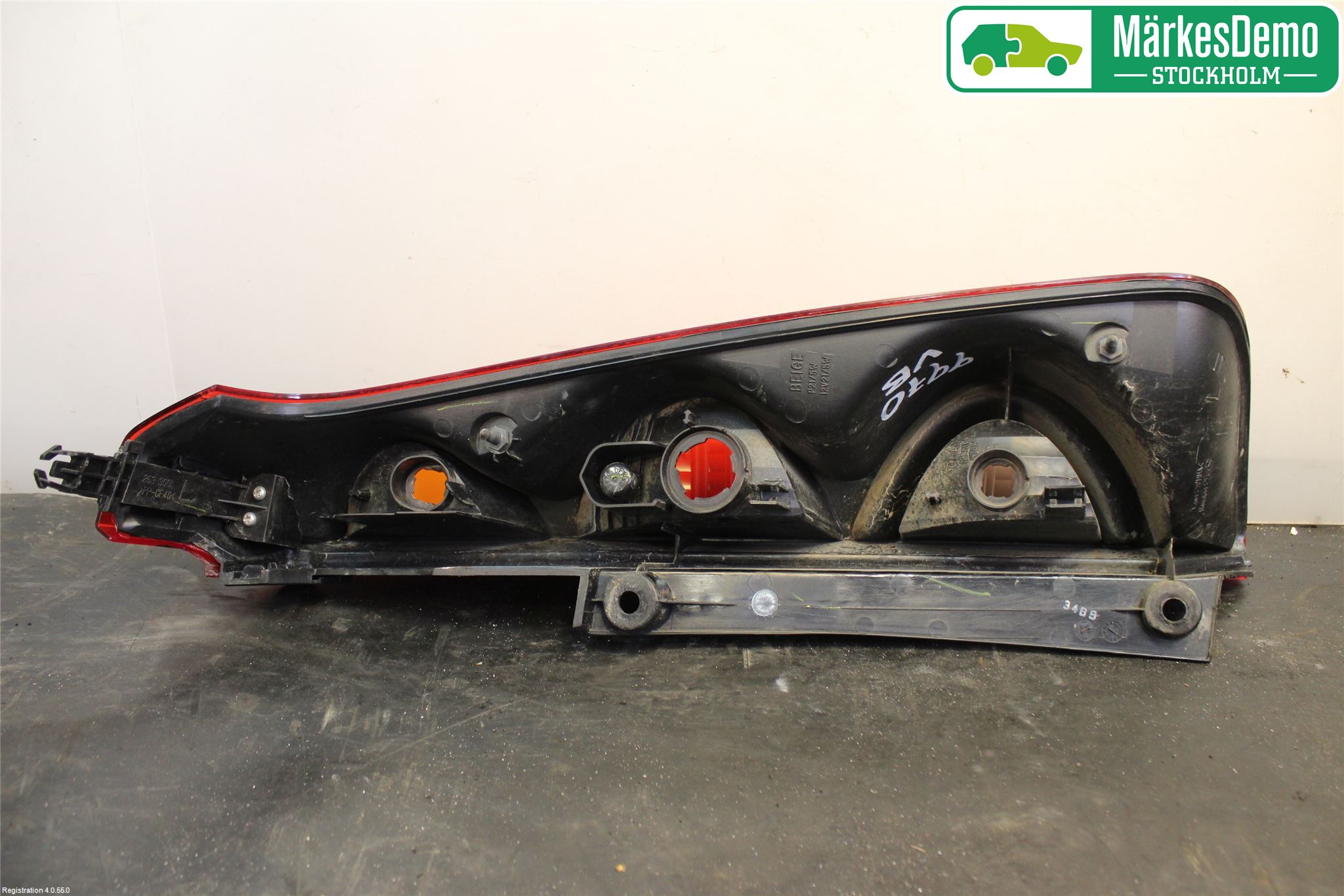 Nissan NOTE E11 06-14 Bakljus Vänster