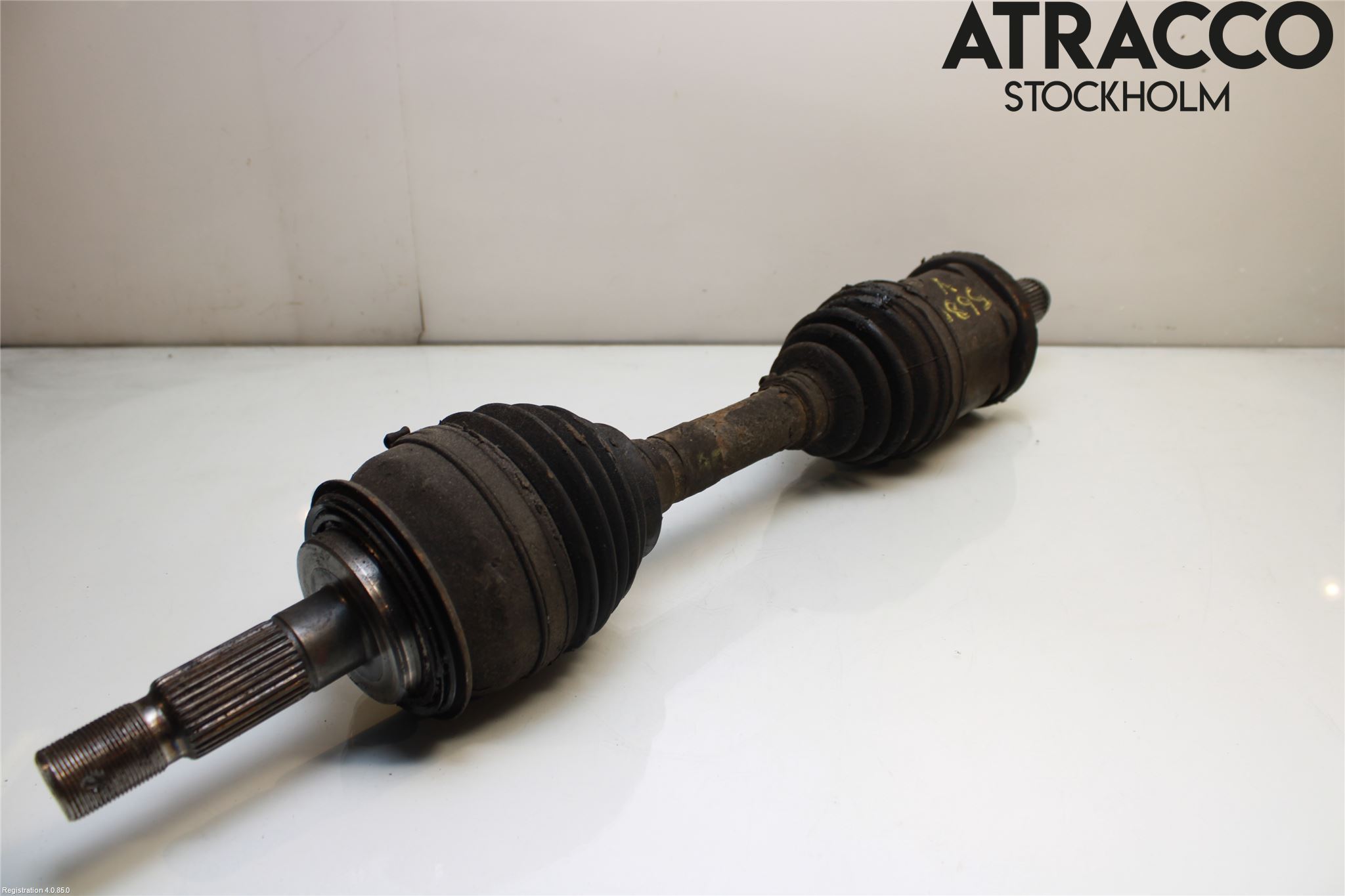 Toyota HILUX 05-16 Drivaxel Fram Vänster