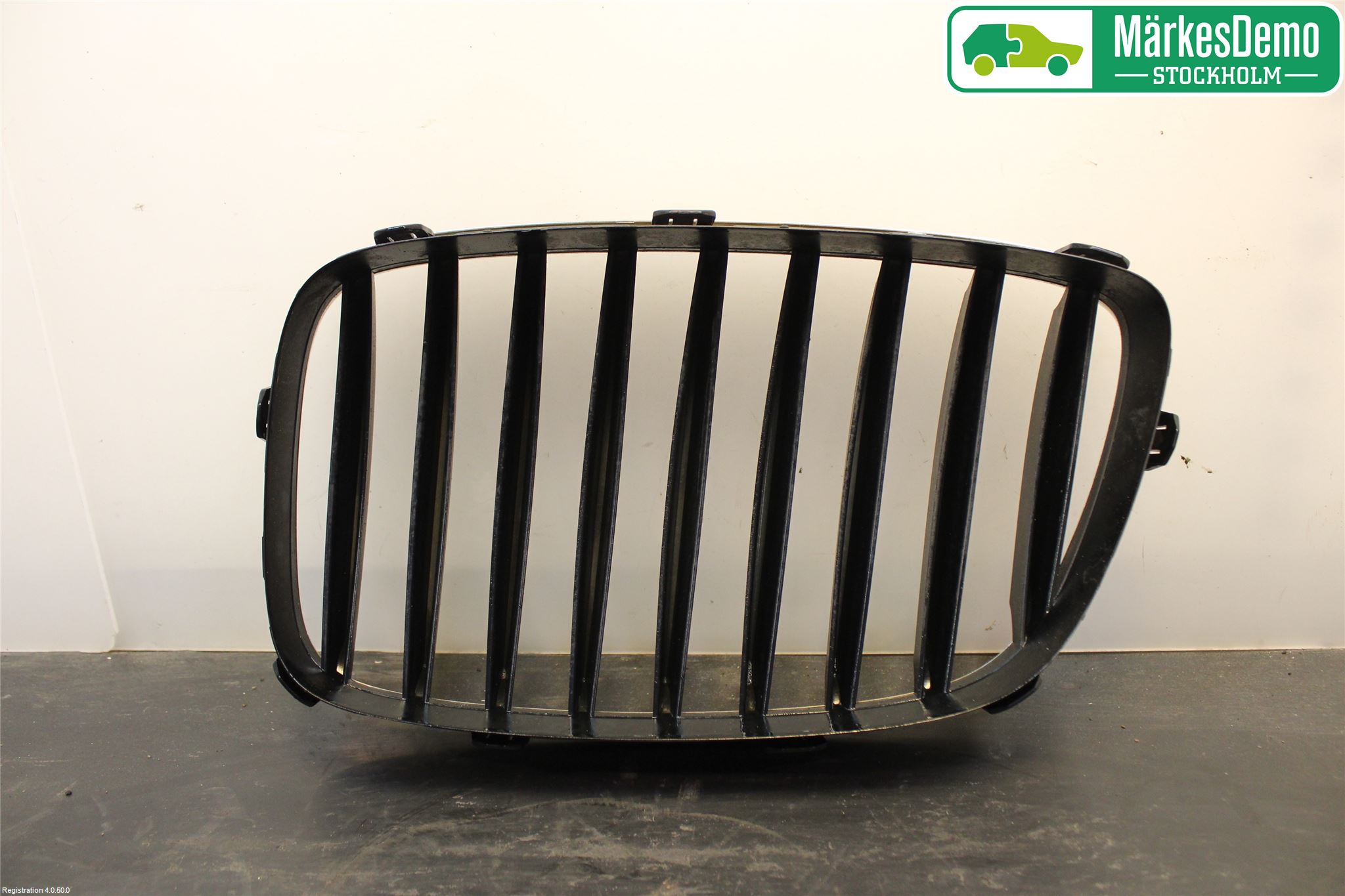BMW 5 GT F07 09-17 Grilldel Höger