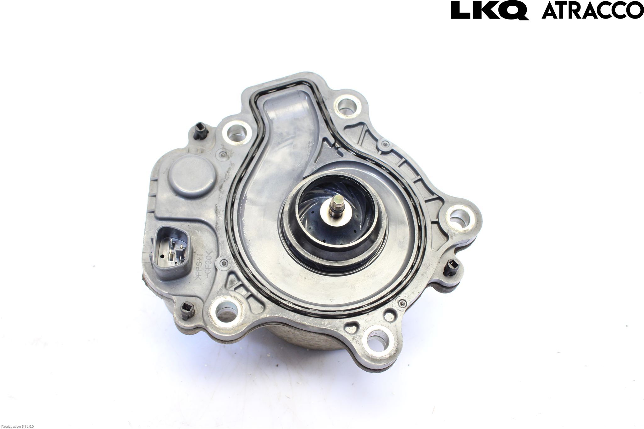 Toyota YARIS XP130 12-14 Vattenpump