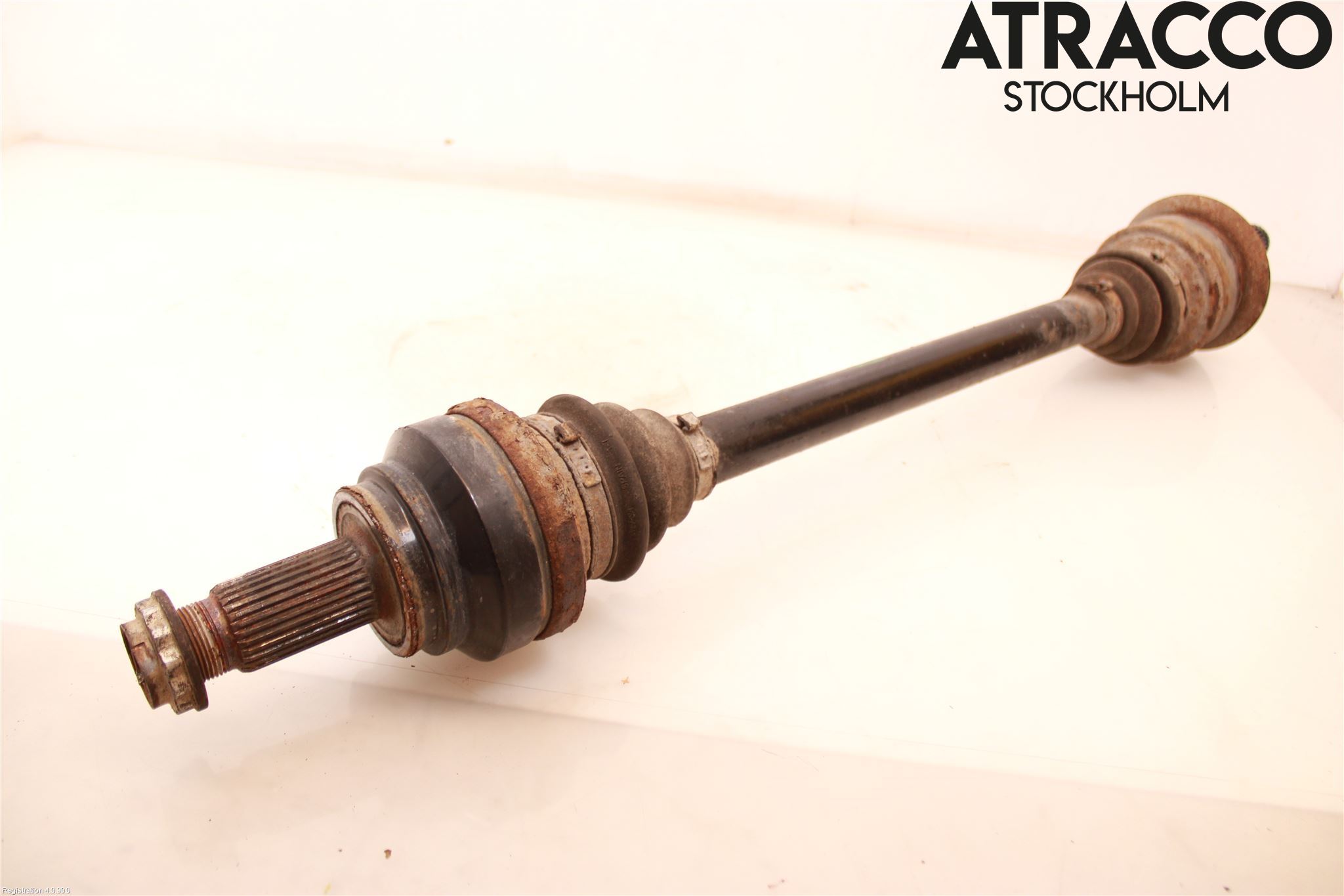 BMW 5 F10/F11/F18 09-17 Drivaxel Bak Vänster