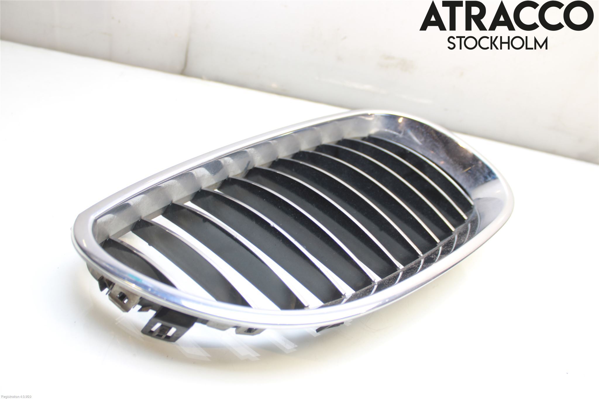 BMW 5 E60/61 Sed/Tou 02-10 Grilldel Höger
