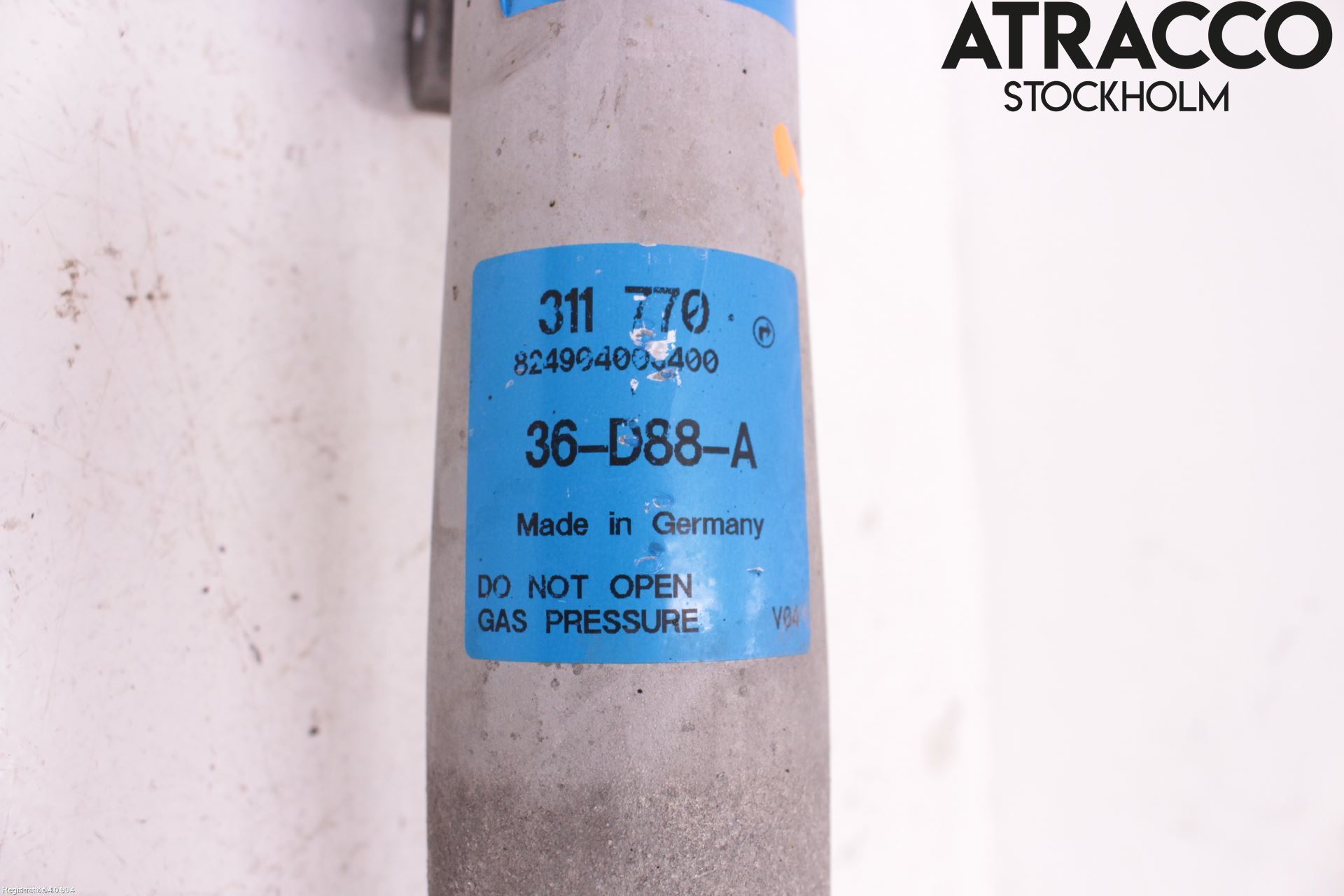 BMW 7 E65/66    00-08 Fjäderben Fram Höger