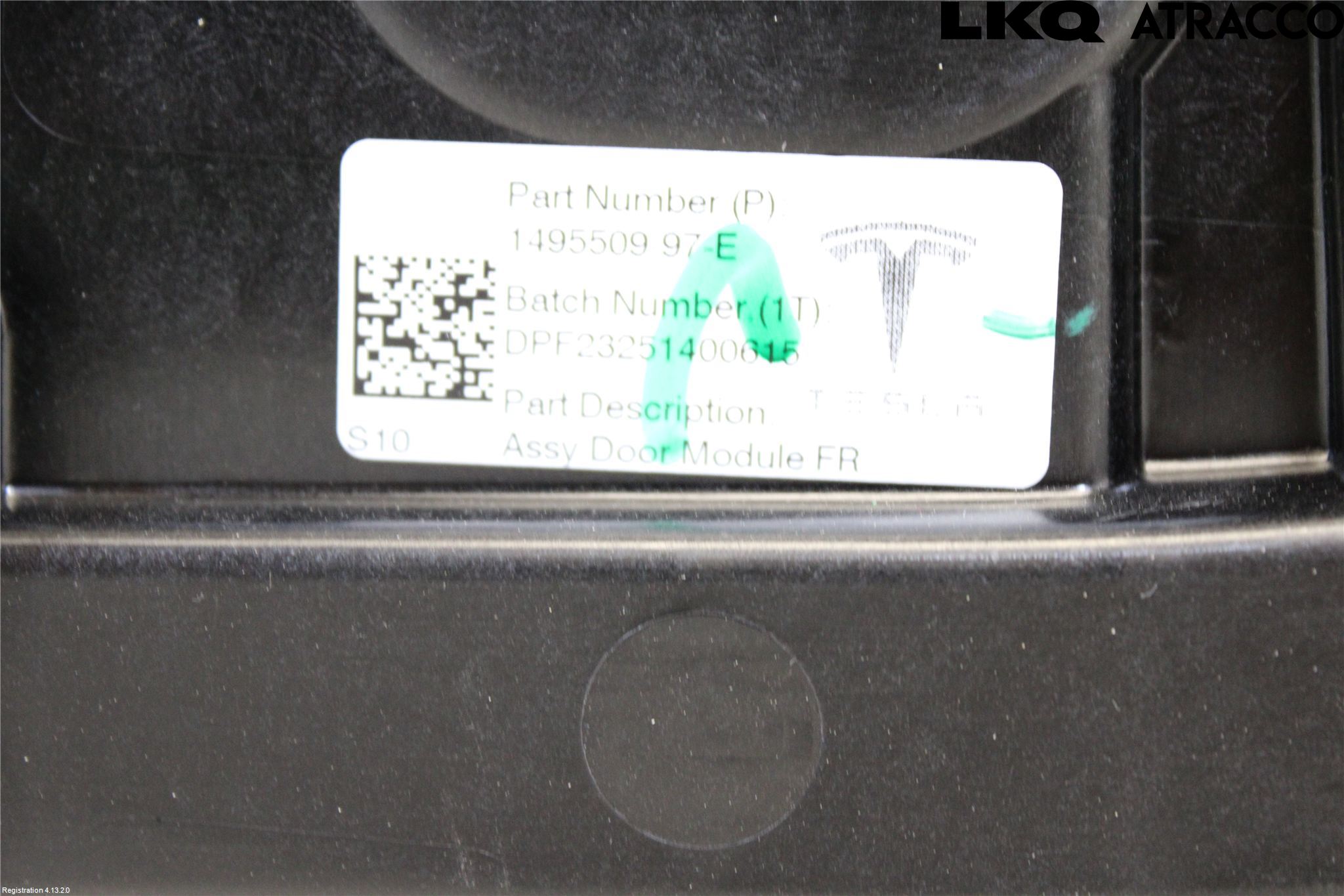 Tesla MODEL Y 21- Fönsterhissmekanism
