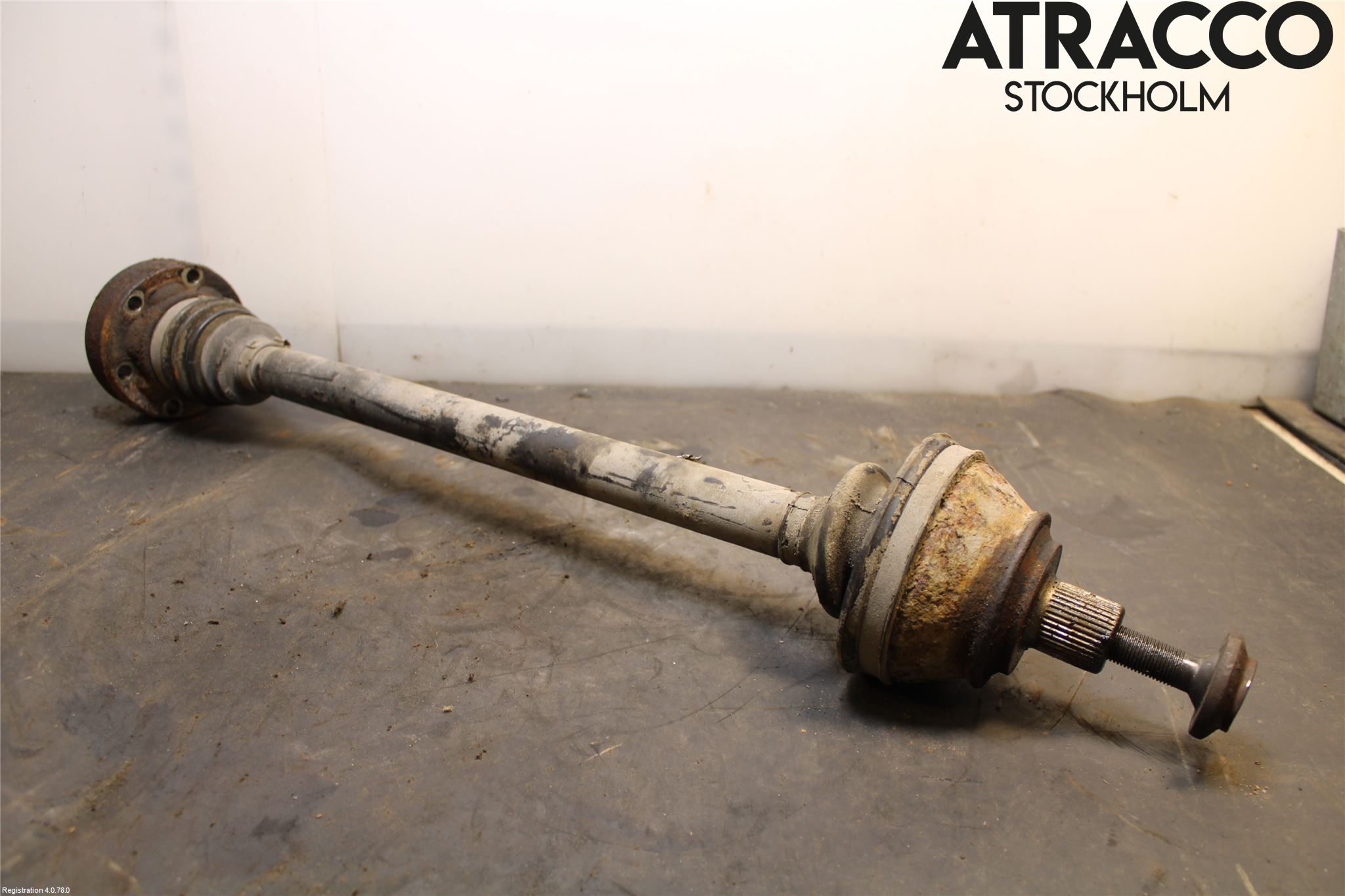 Volkswagen VW PHAETON Drivaxel Bak Höger