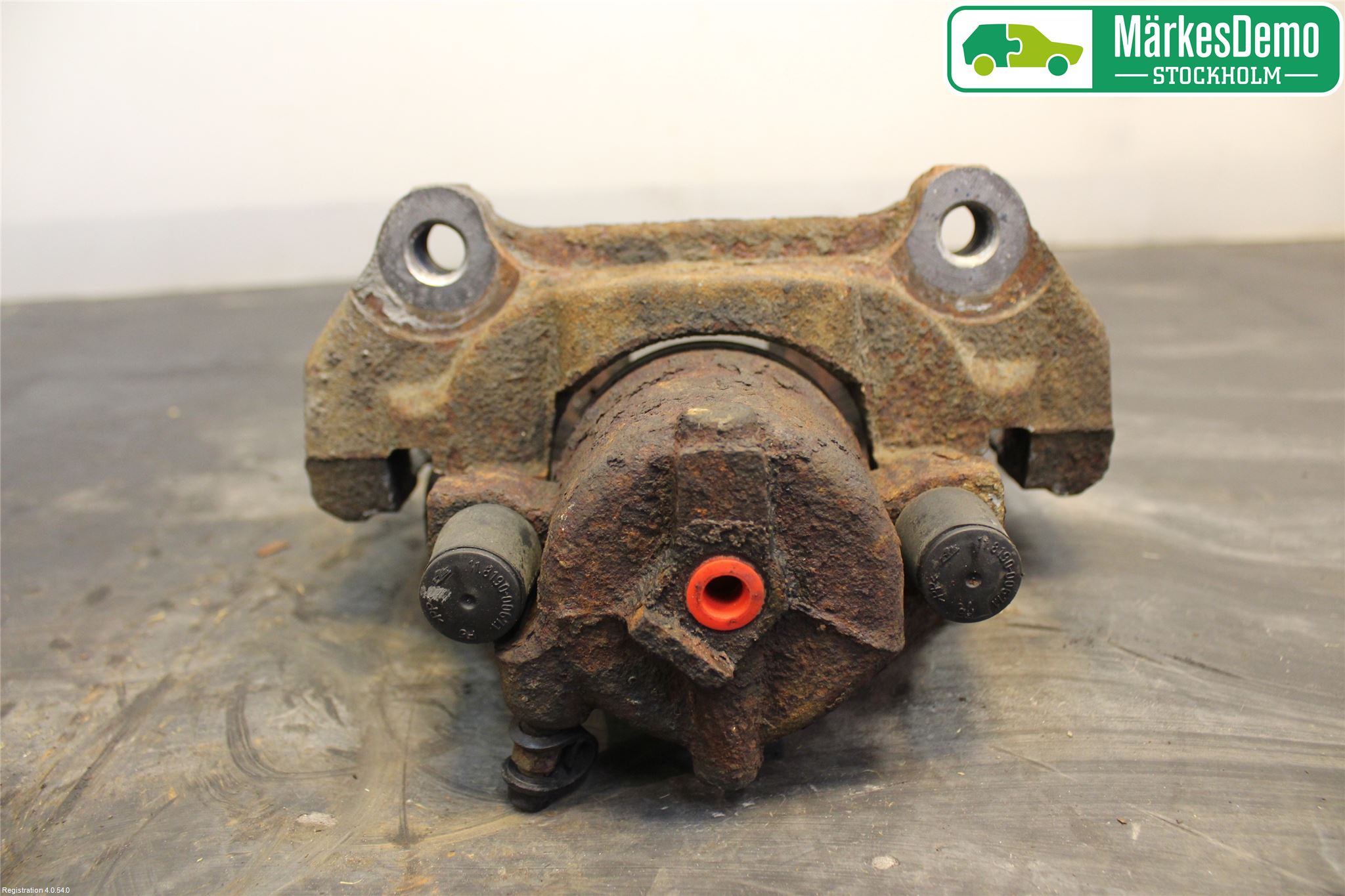 Saab 9-5     06-10 Bromsok Fram Höger