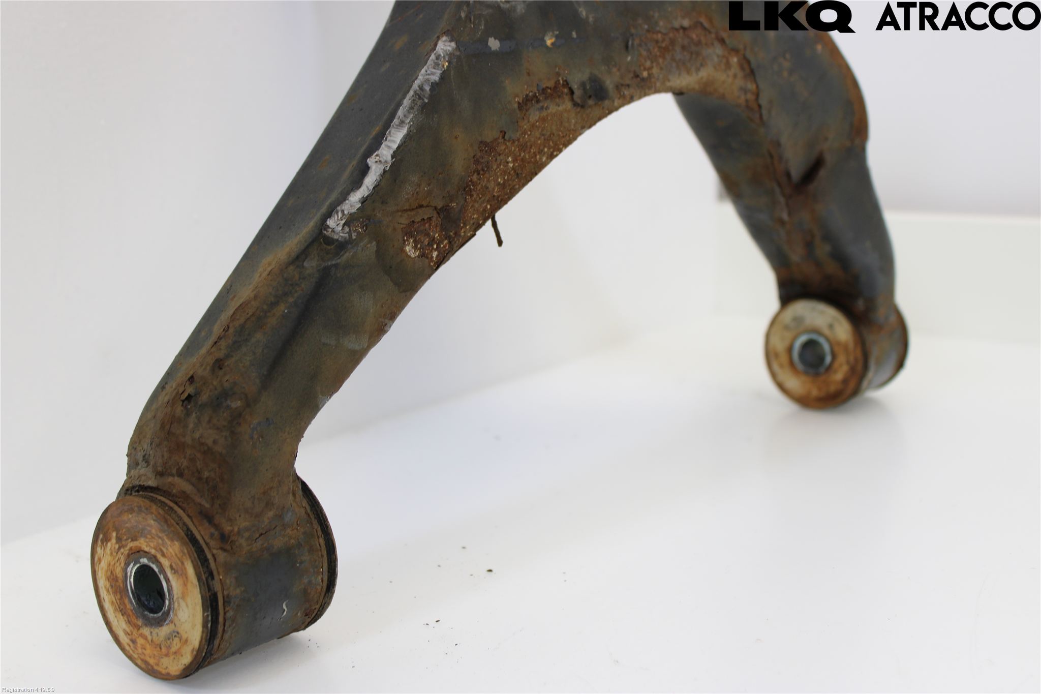 Iveco DAILY 14->> Bärarm Fram Undre Hö