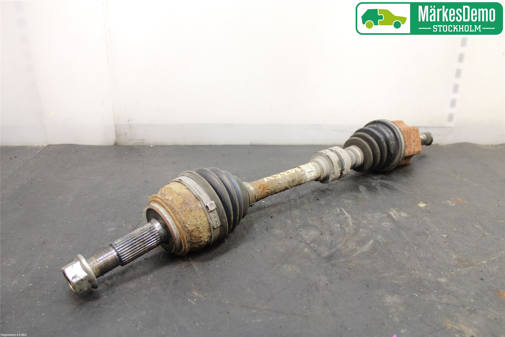 Nissan QASHQAI 14-17 Drivaxel Fram Vänster