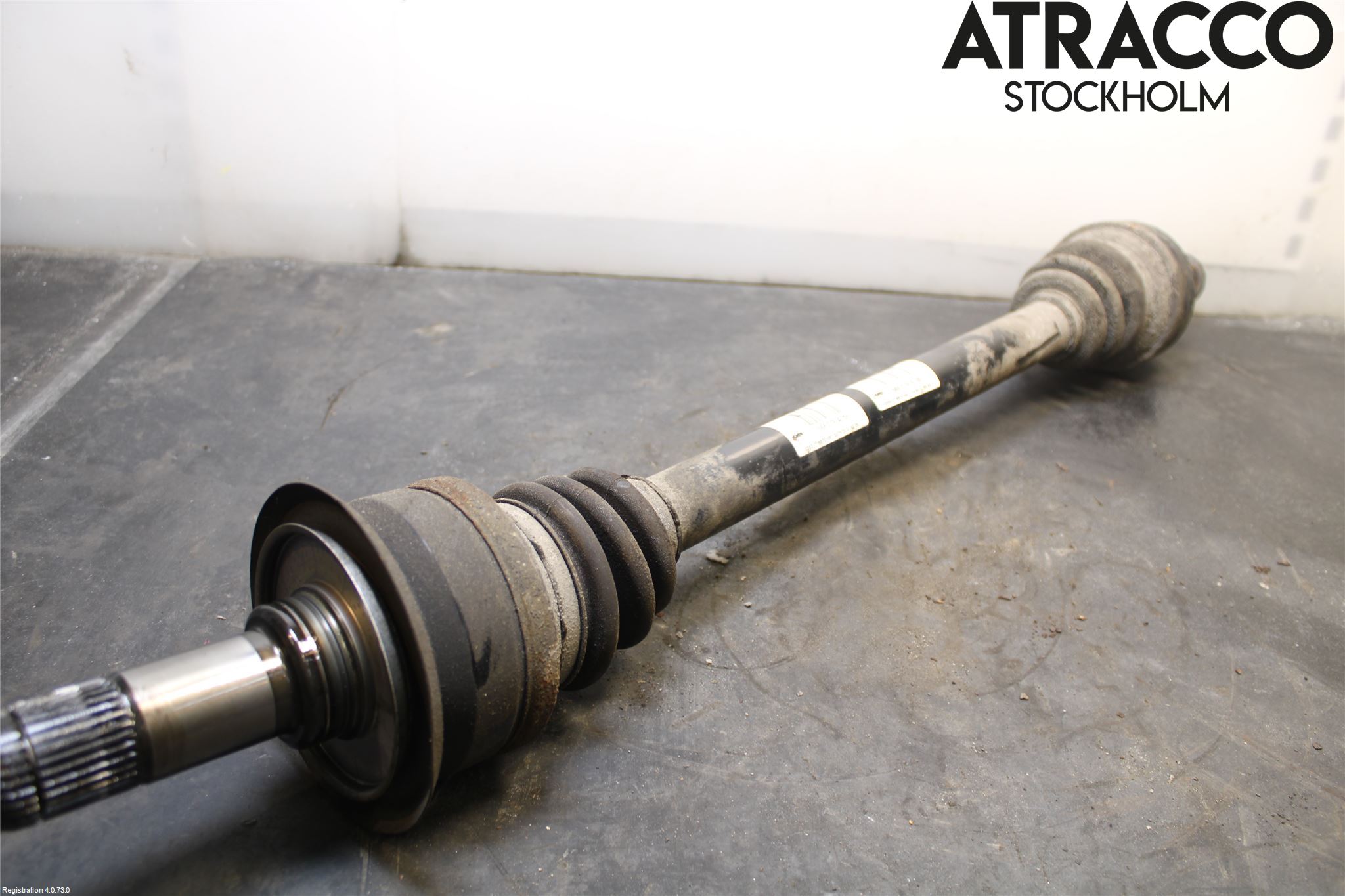 BMW 7 F01/02/03/04 09-15 Drivaxel Bak Höger